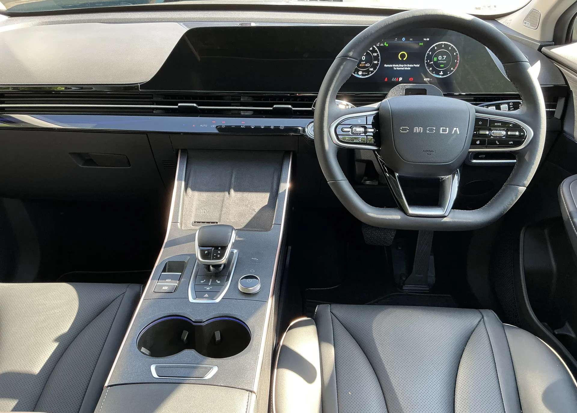 A 2025 OMODA 5 1.6 TGDI Noble 5dr 7DCT A 2025 OMODA 5 1.6 TGDI Noble 5dr 7DCT