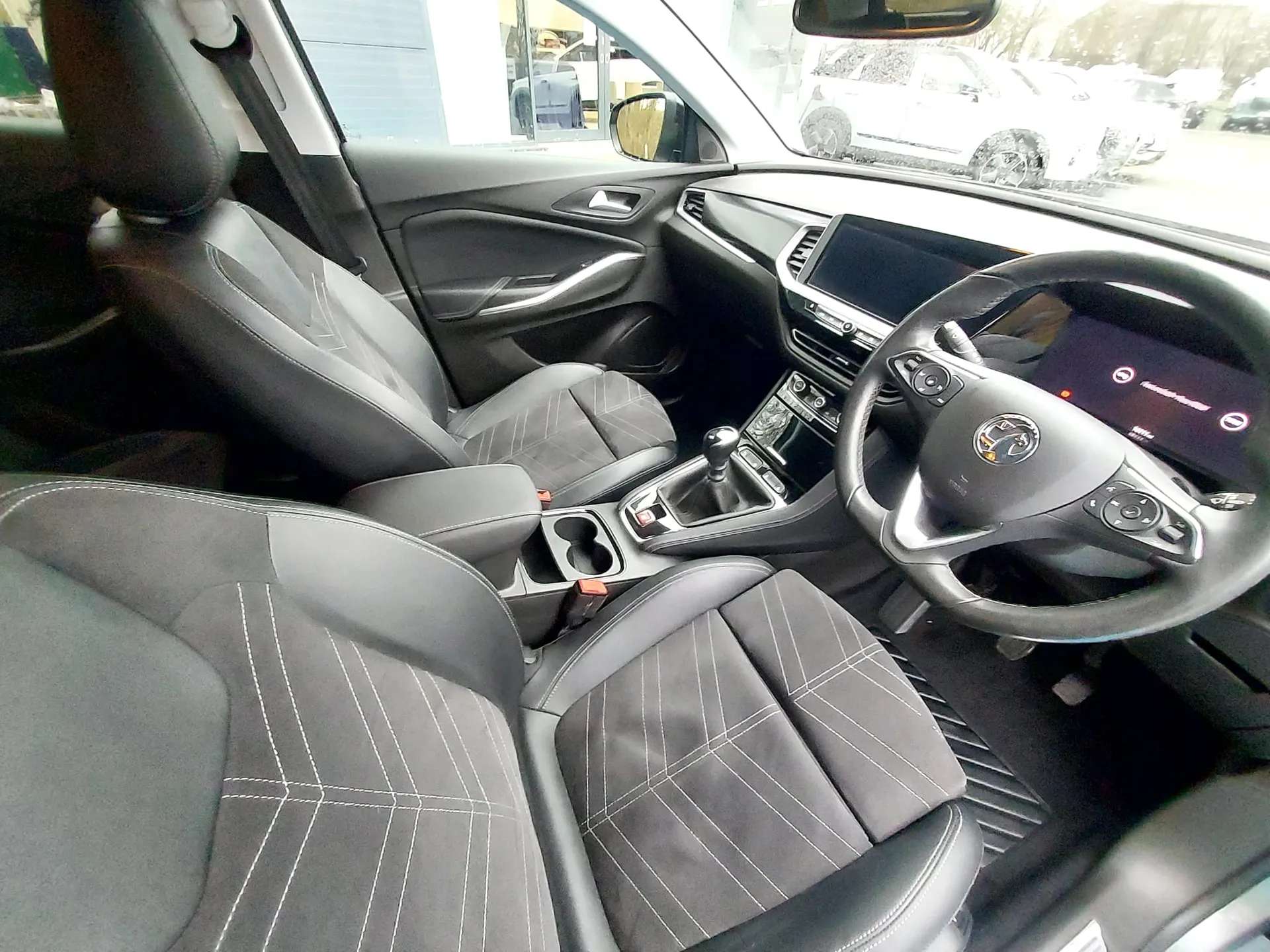 A 2022 VAUXHALL GRANDLAND 1.2 Turbo Ultimate 5dr A 2022 VAUXHALL GRANDLAND 1.2 Turbo Ultimate 5dr