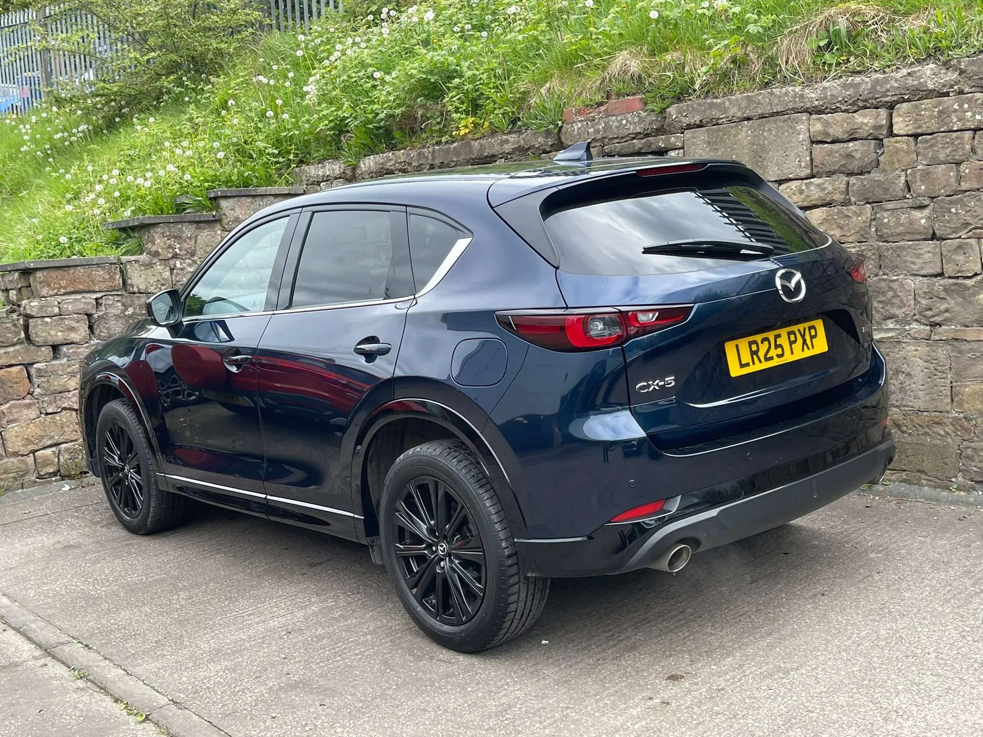 A 2025 MAZDA CX-5 2.0 e-Skyactiv G MHEV Homura 5dr Auto âSUNROOFâCAMERAâBOSE SOUNDâ A 2025 MAZDA CX-5 2.0 e-Skyactiv G MHEV Homura 5dr Auto âSUNROOFâCAMERAâBOSE SOUNDâ