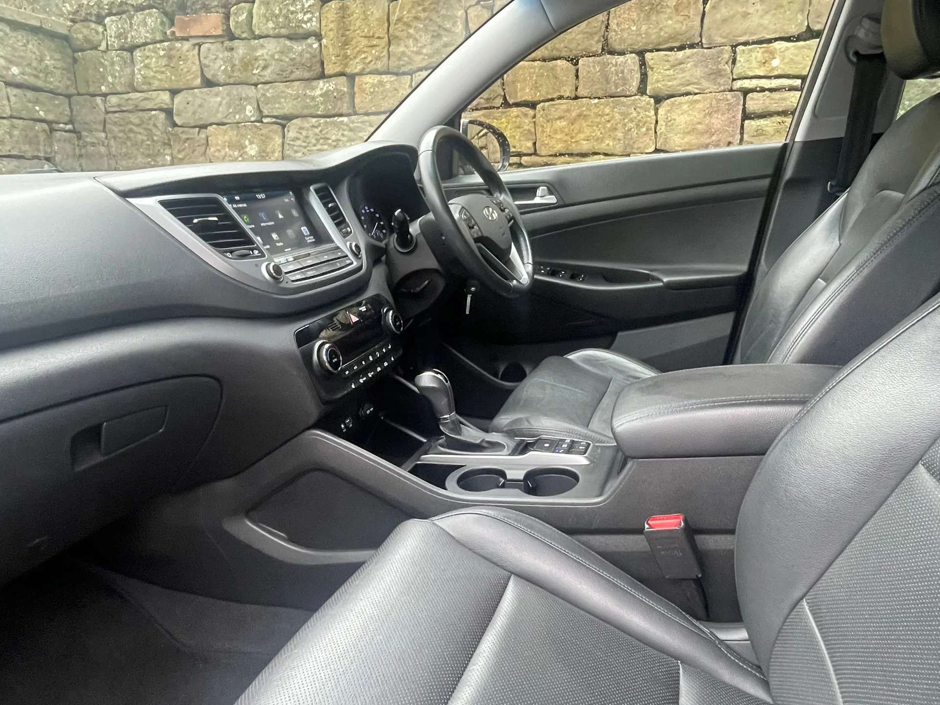 A 2018 HYUNDAI TUCSON 1.7 CRDi Blue Drive Sport Edition 5dr 2WD DCT A 2018 HYUNDAI TUCSON 1.7 CRDi Blue Drive Sport Edition 5dr 2WD DCT