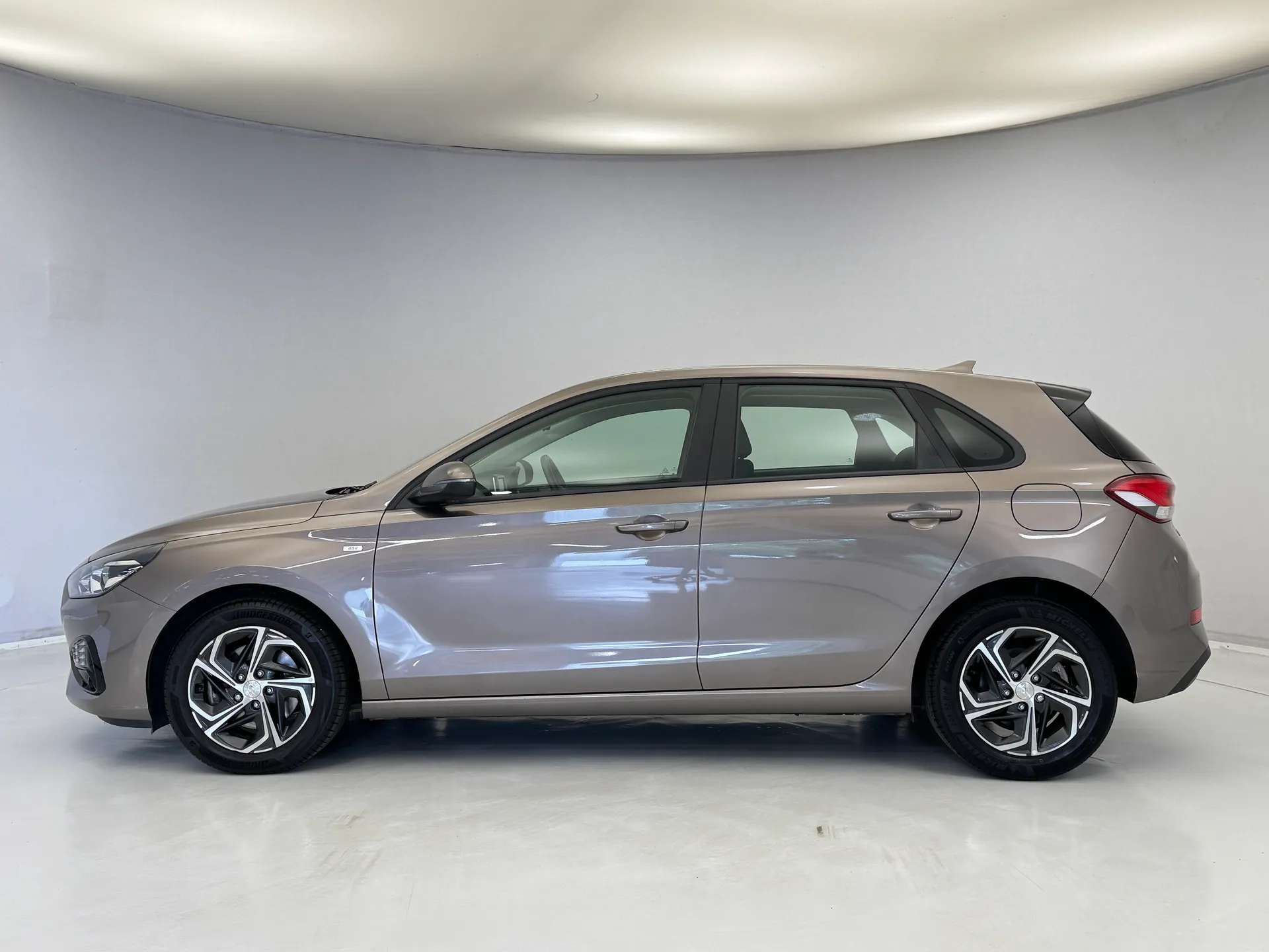 A 2023 HYUNDAI I30 1.0T GDi SE Connect 5dr DCT A 2023 HYUNDAI I30 1.0T GDi SE Connect 5dr DCT
