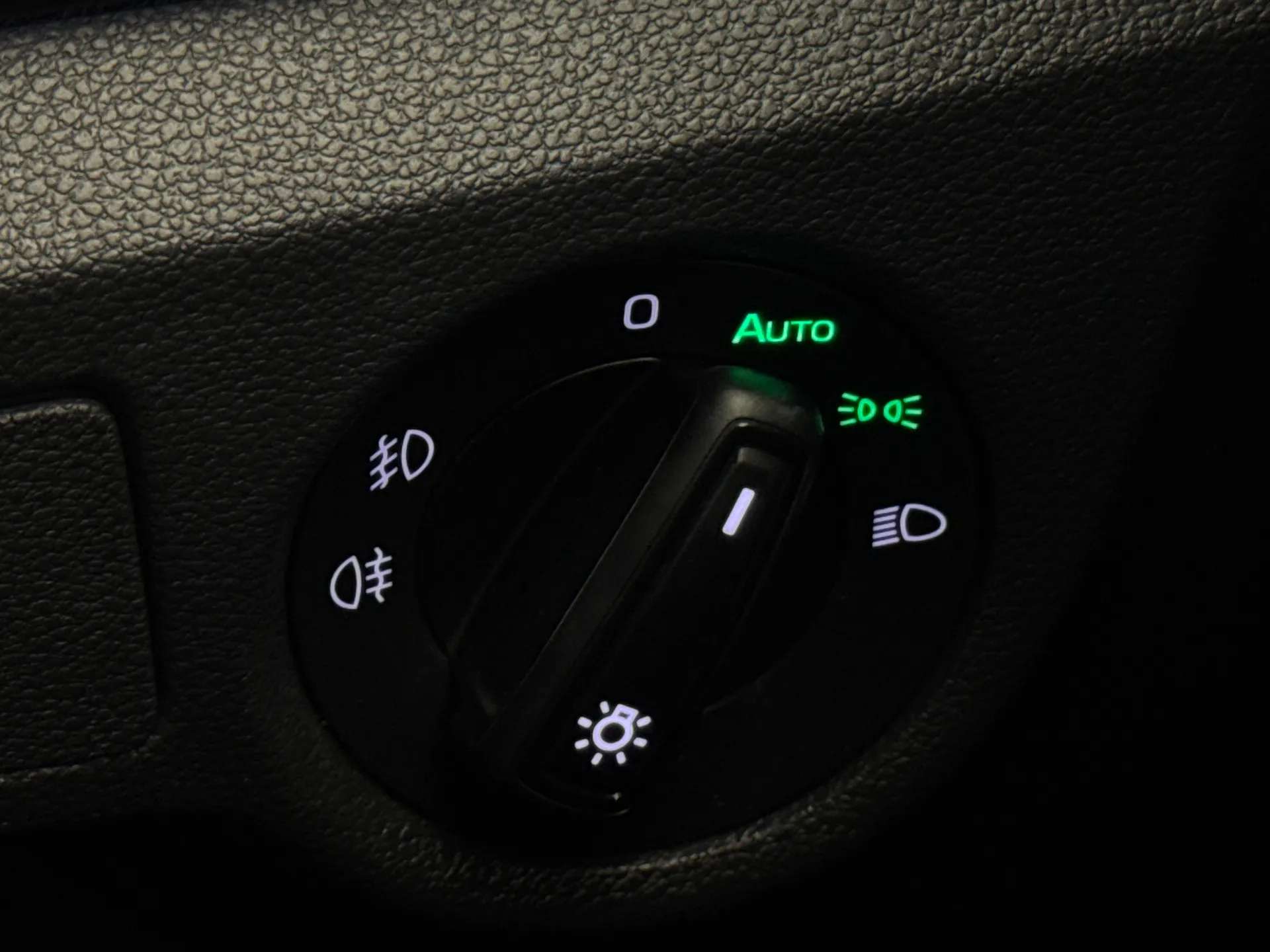 2023 SKODA KAMIQ 2023 SKODA KAMIQ