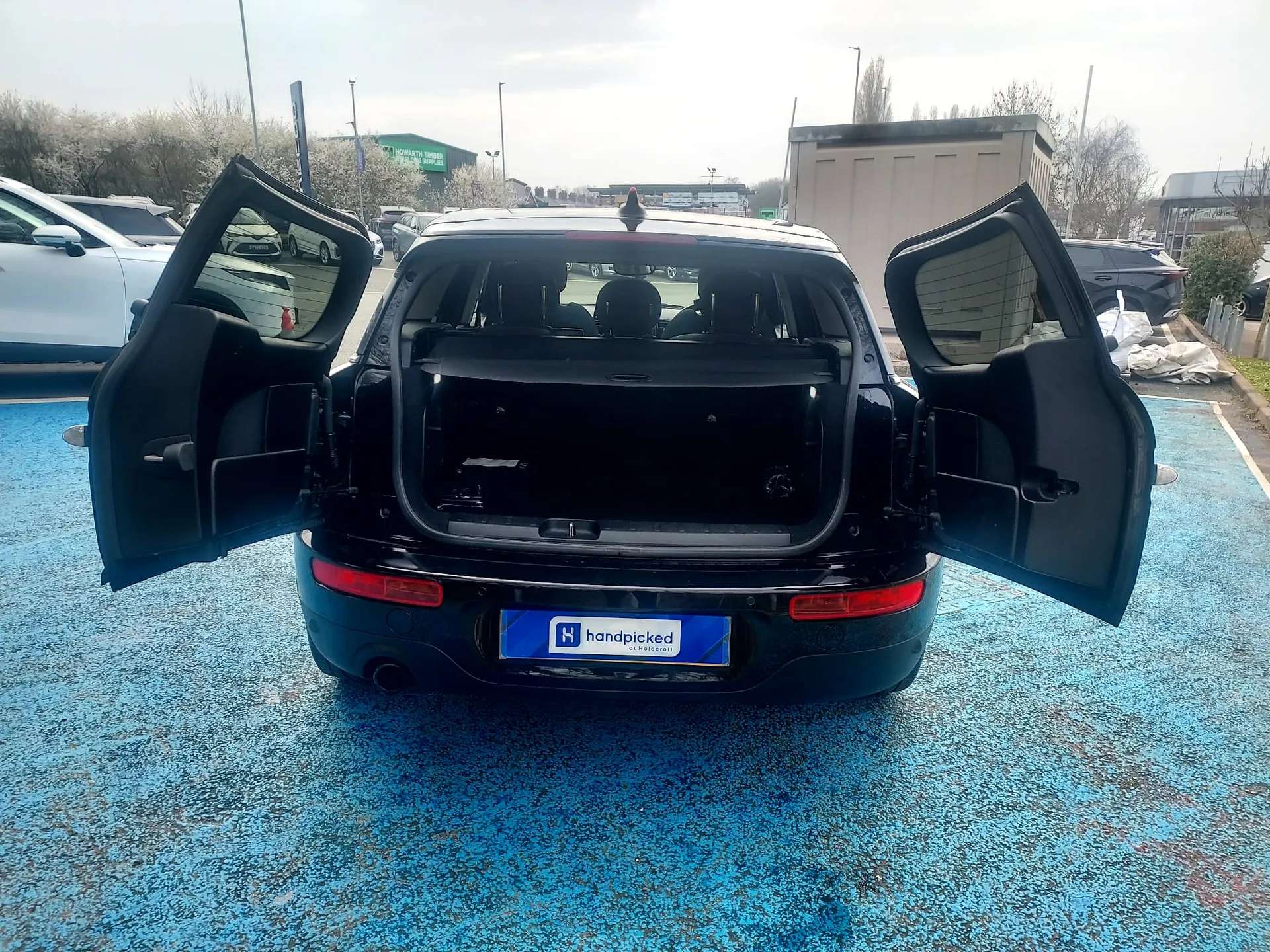 2017 MINI CLUBMAN 2017 MINI CLUBMAN