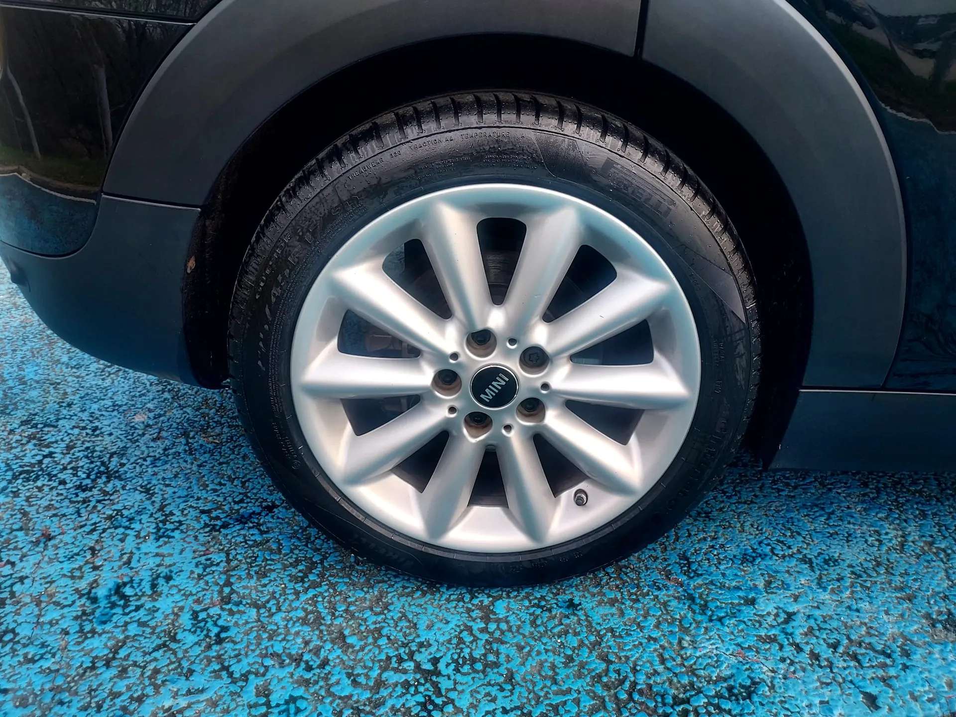 2017 MINI CLUBMAN 2017 MINI CLUBMAN