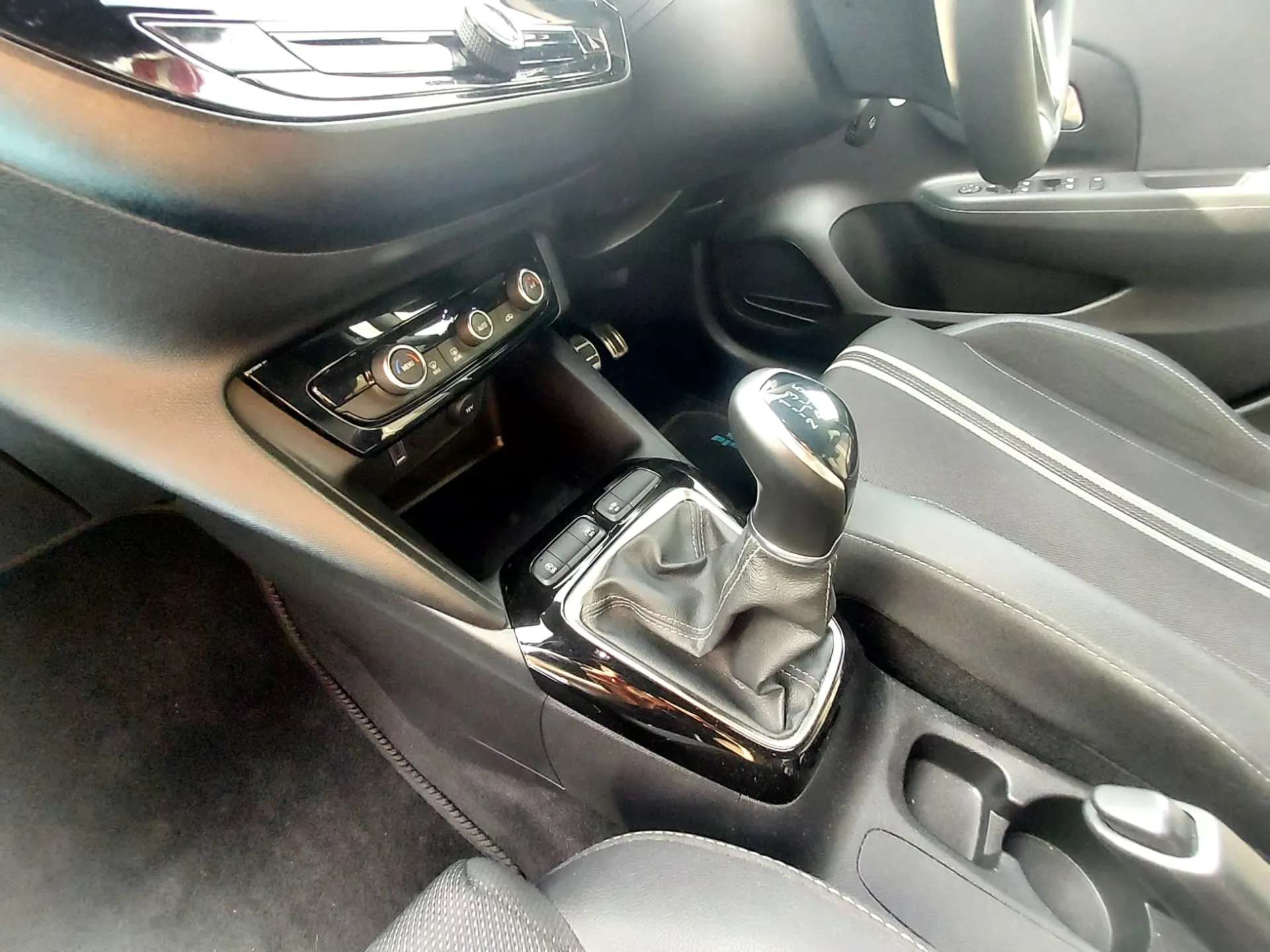 2024 VAUXHALL CORSA 2024 VAUXHALL CORSA