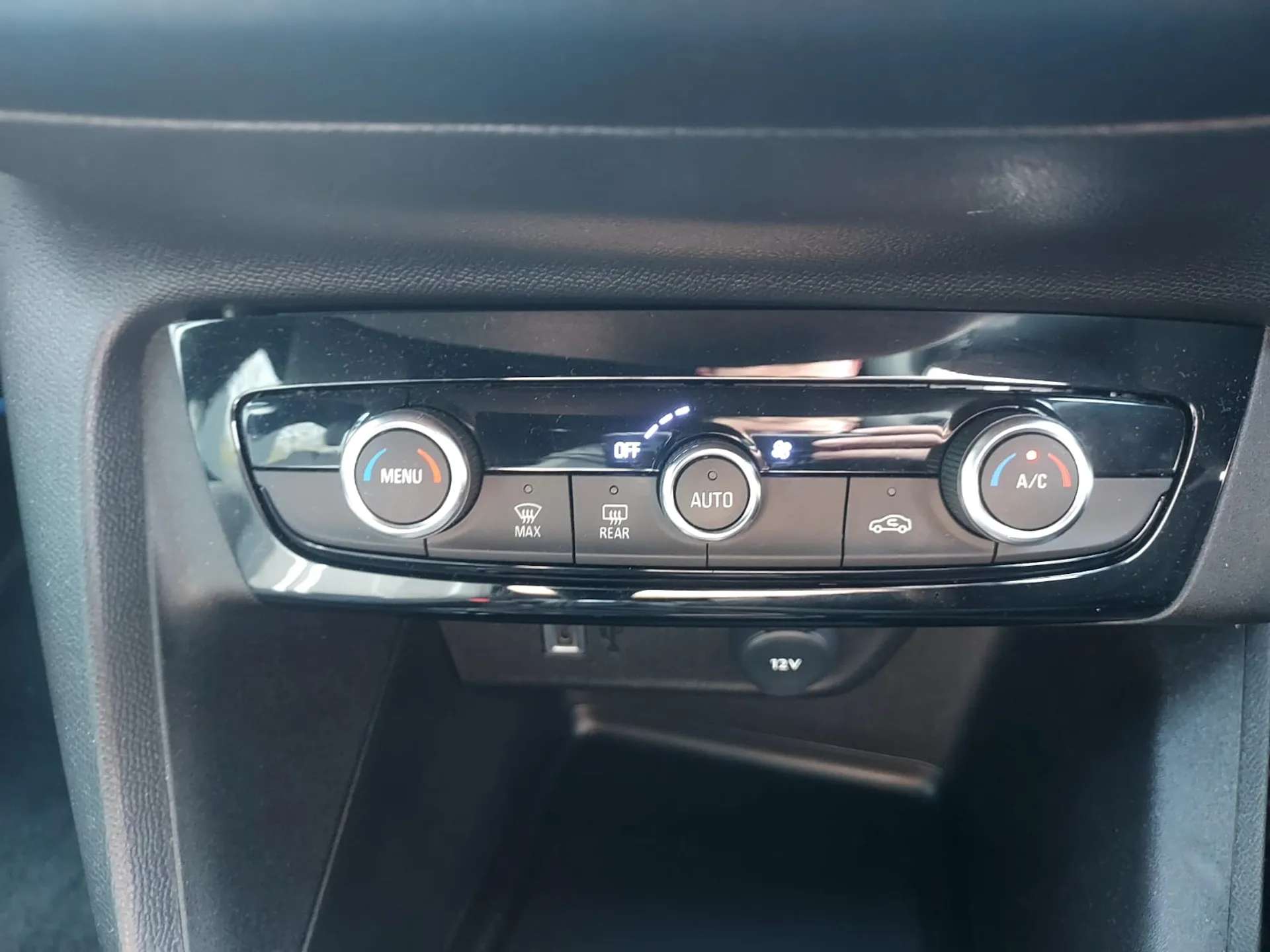 2024 VAUXHALL CORSA 2024 VAUXHALL CORSA
