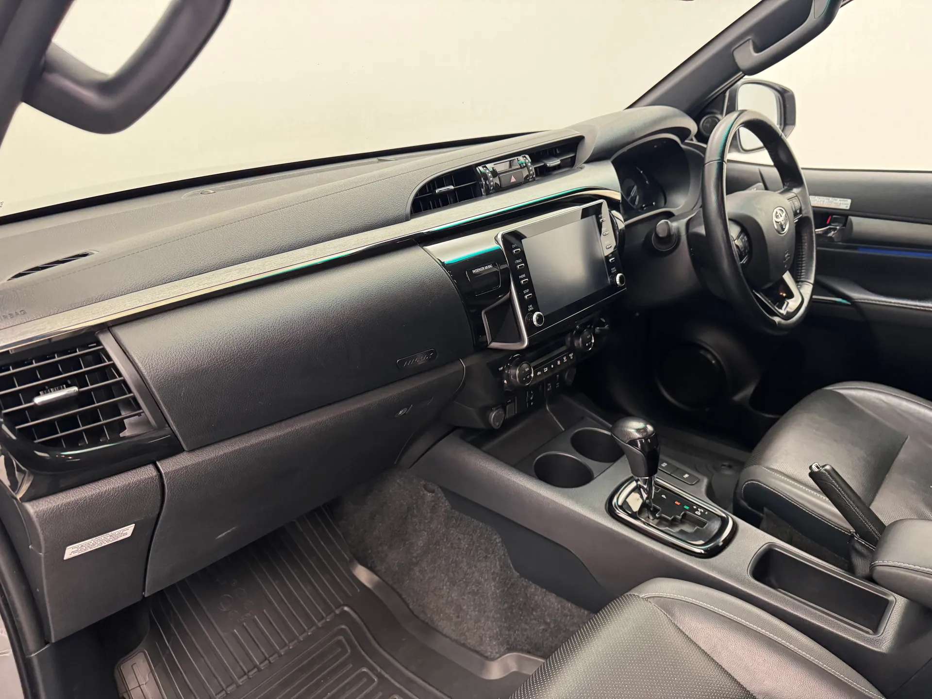 2023 TOYOTA HILUX 2023 TOYOTA HILUX