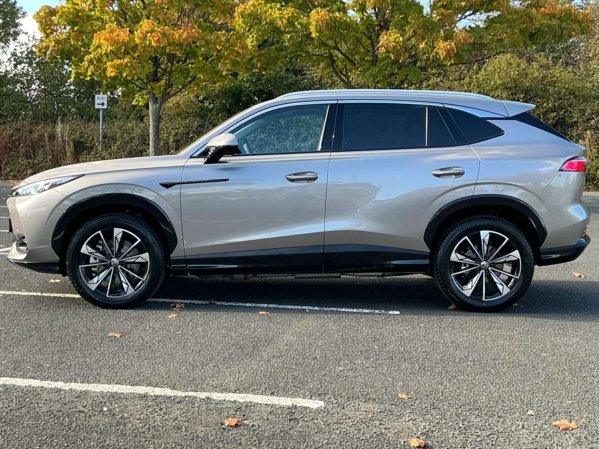 2025 MG MOTOR UK HS 2025 MG MOTOR UK HS