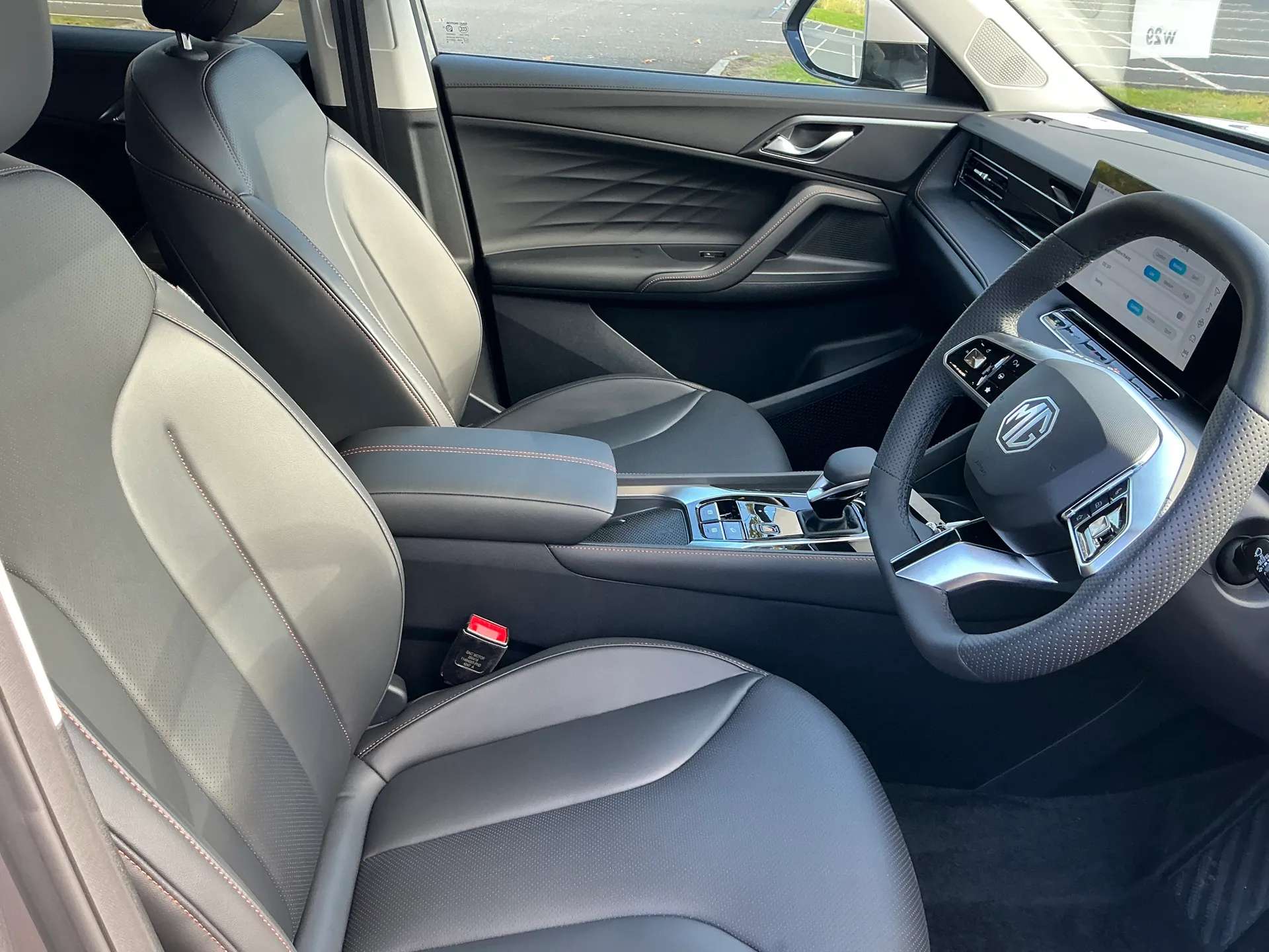 2025 MG MOTOR UK HS 2025 MG MOTOR UK HS