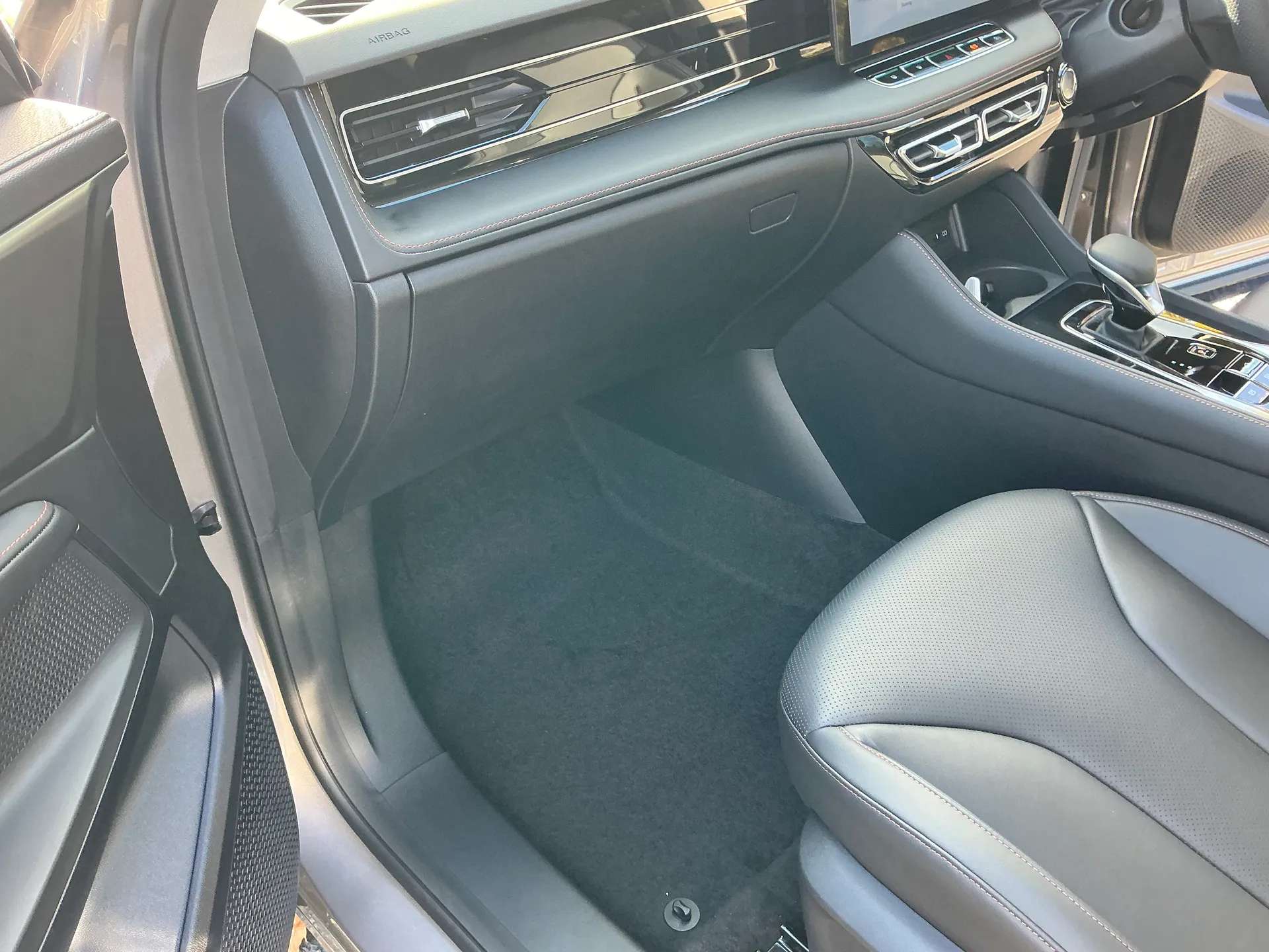 2025 MG MOTOR UK HS 2025 MG MOTOR UK HS