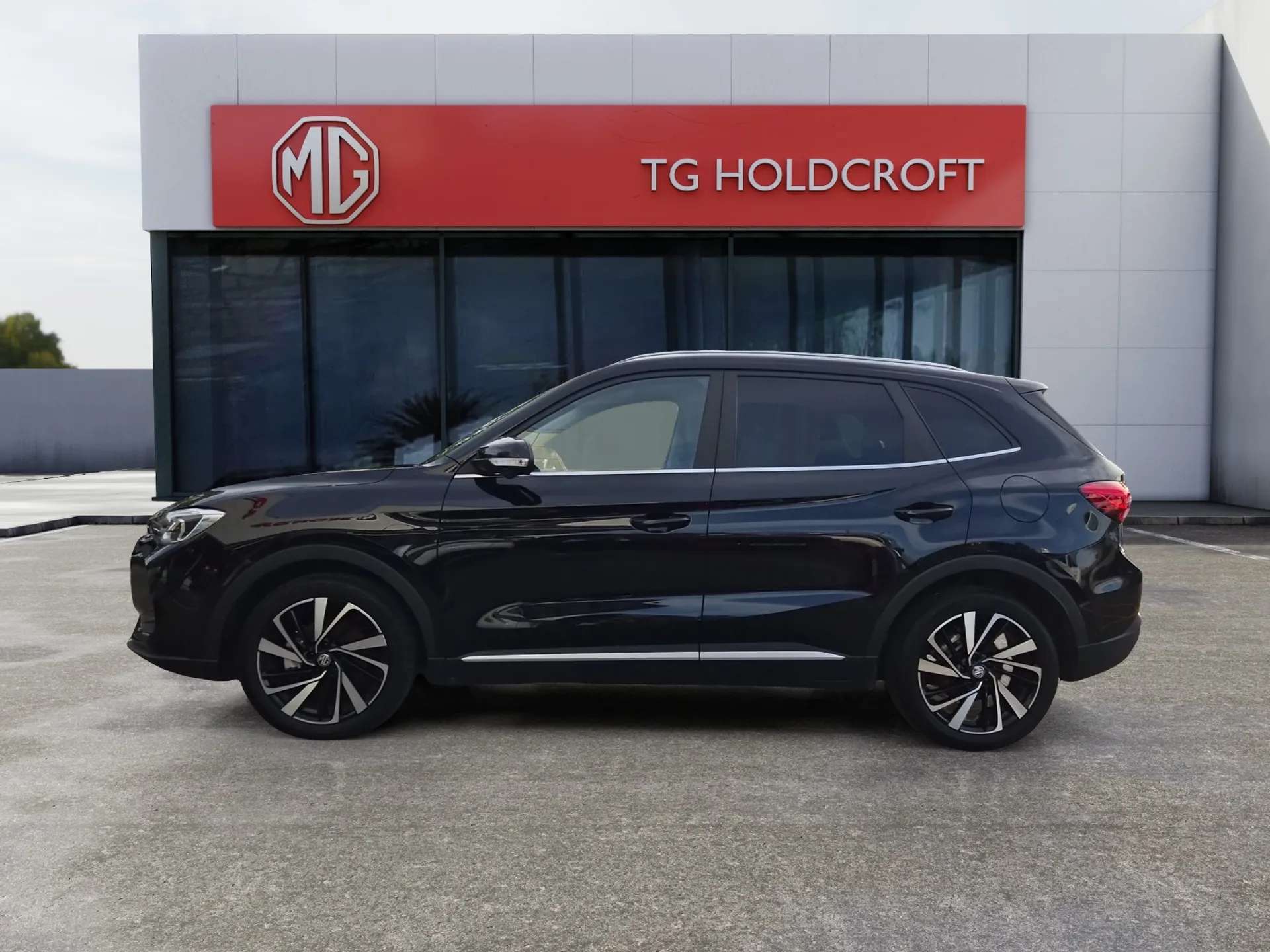 A 2026 MG ZS 1.5 Hybrid+ Trophy 5dr Auto A 2026 MG ZS 1.5 Hybrid+ Trophy 5dr Auto