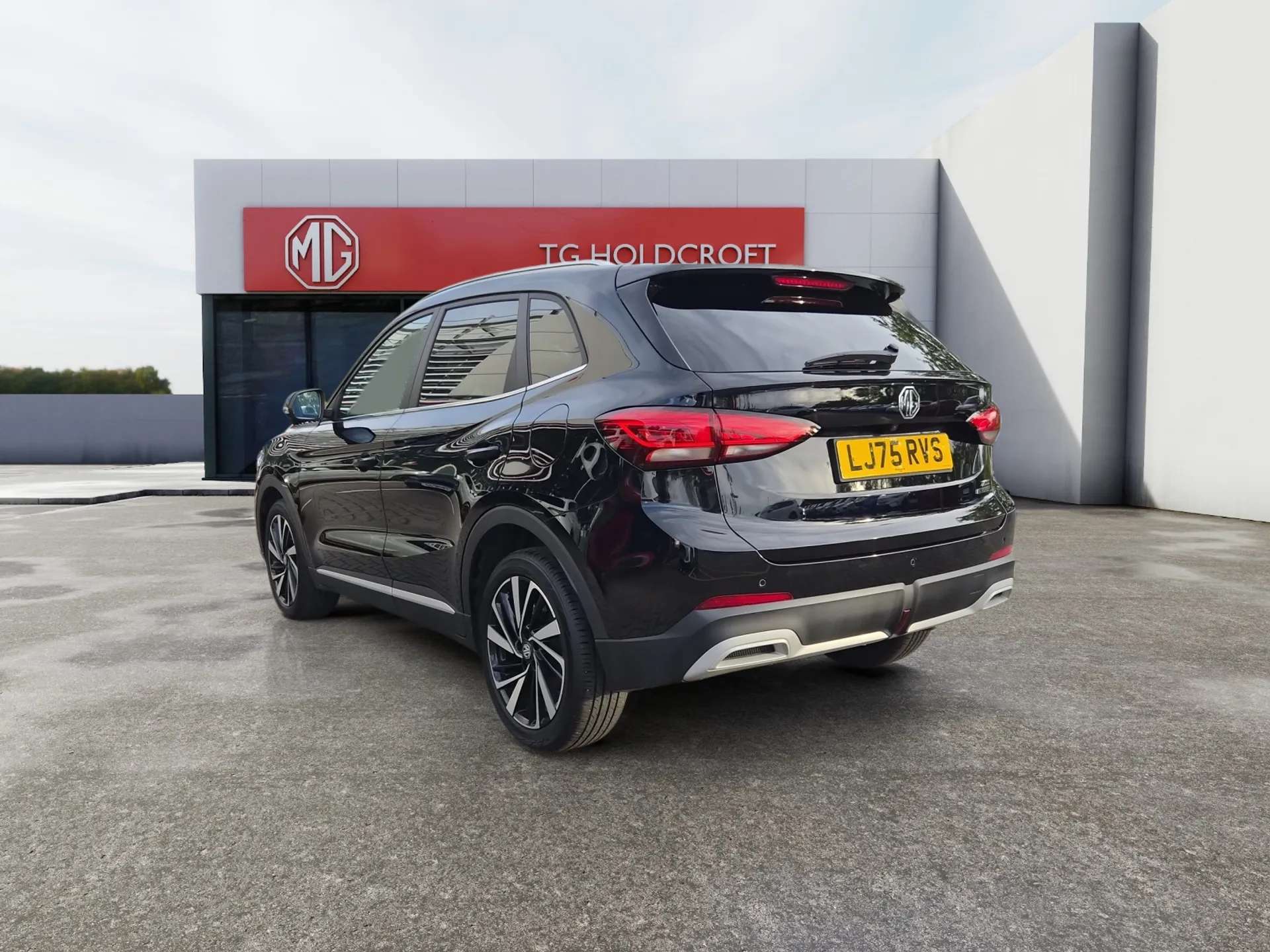A 2026 MG ZS 1.5 Hybrid+ Trophy 5dr Auto A 2026 MG ZS 1.5 Hybrid+ Trophy 5dr Auto