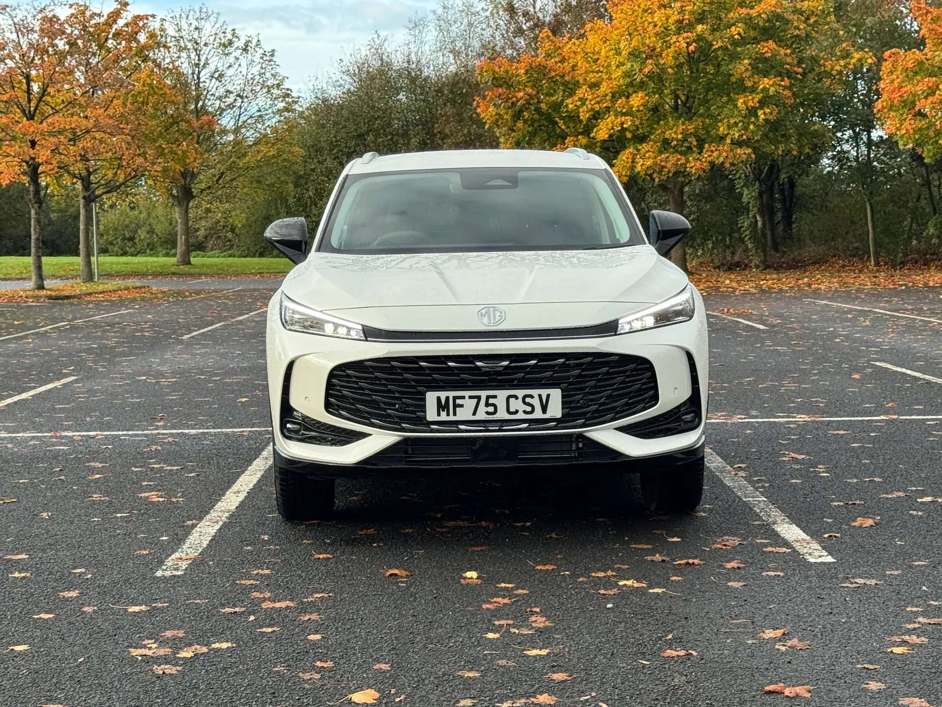 A 2025 MG MOTOR UK HS 1.5 T-GDI PHEV Trophy 5dr Auto Delivery Mileage - Save £6299 A 2025 MG MOTOR UK HS 1.5 T-GDI PHEV Trophy 5dr Auto Delivery Mileage - Save £6299