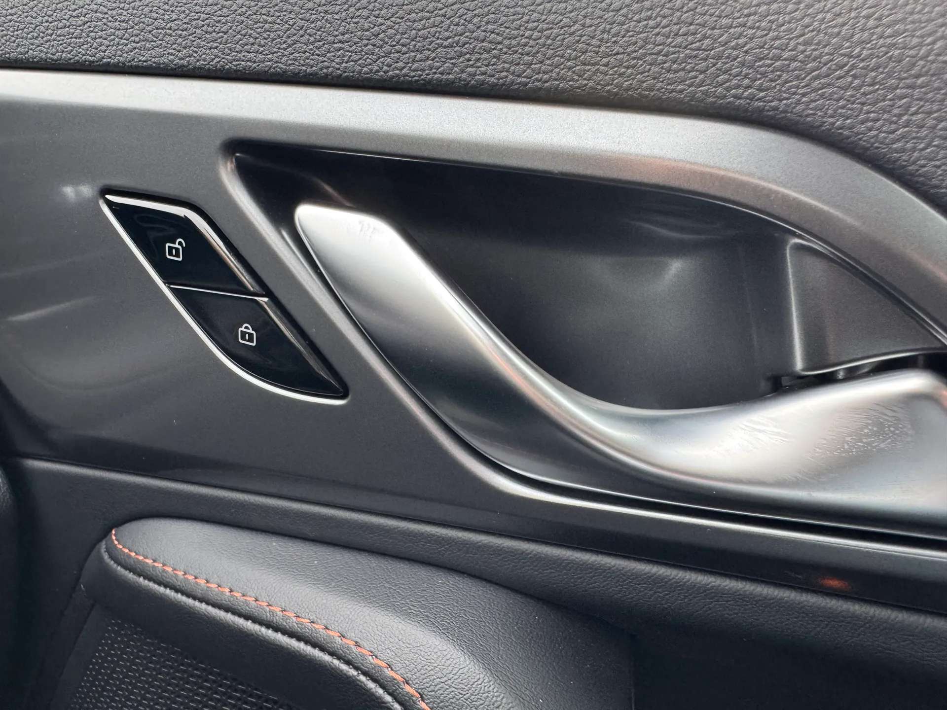 2025 MG MOTOR UK HS 2025 MG MOTOR UK HS