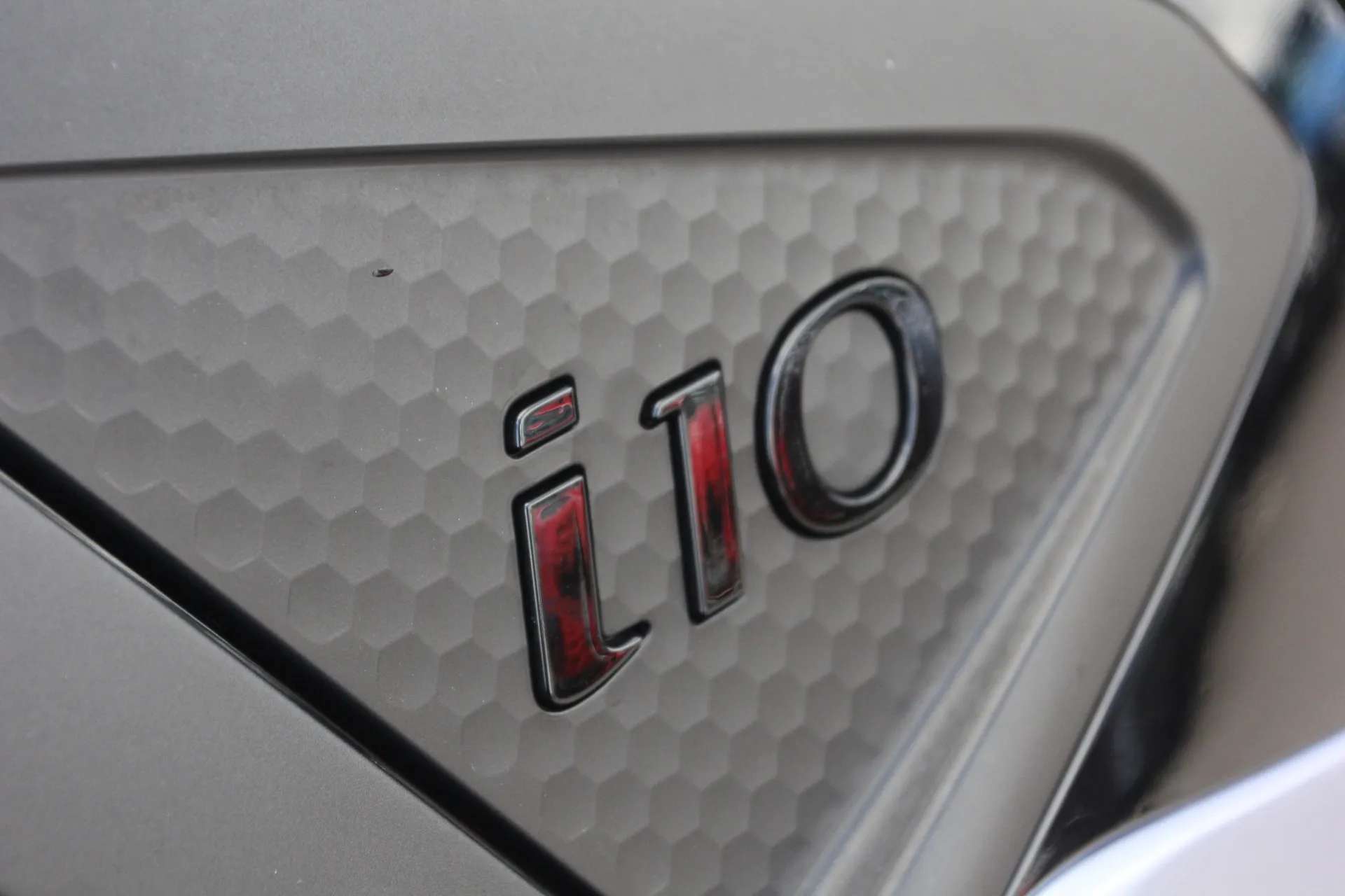 2024 HYUNDAI I10 2024 HYUNDAI I10