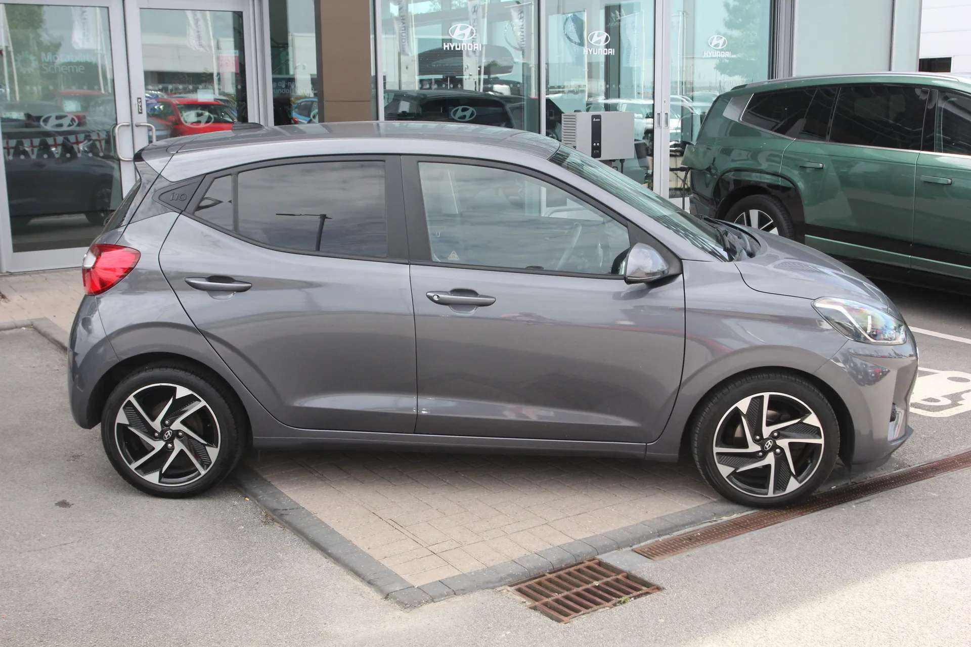 A 2021 HYUNDAI I10 1.0 MPi Premium 5dr A 2021 HYUNDAI I10 1.0 MPi Premium 5dr