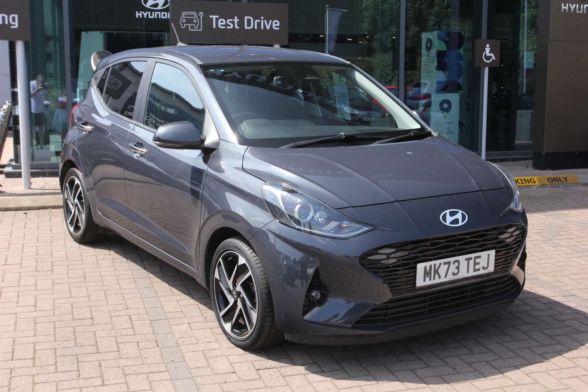 A 2023 HYUNDAI I10 1.2 MPi Premium 5dr ZERO DEPOSIT FINANCE AVAILABLE A 2023 HYUNDAI I10 1.2 MPi Premium 5dr ZERO DEPOSIT FINANCE AVAILABLE