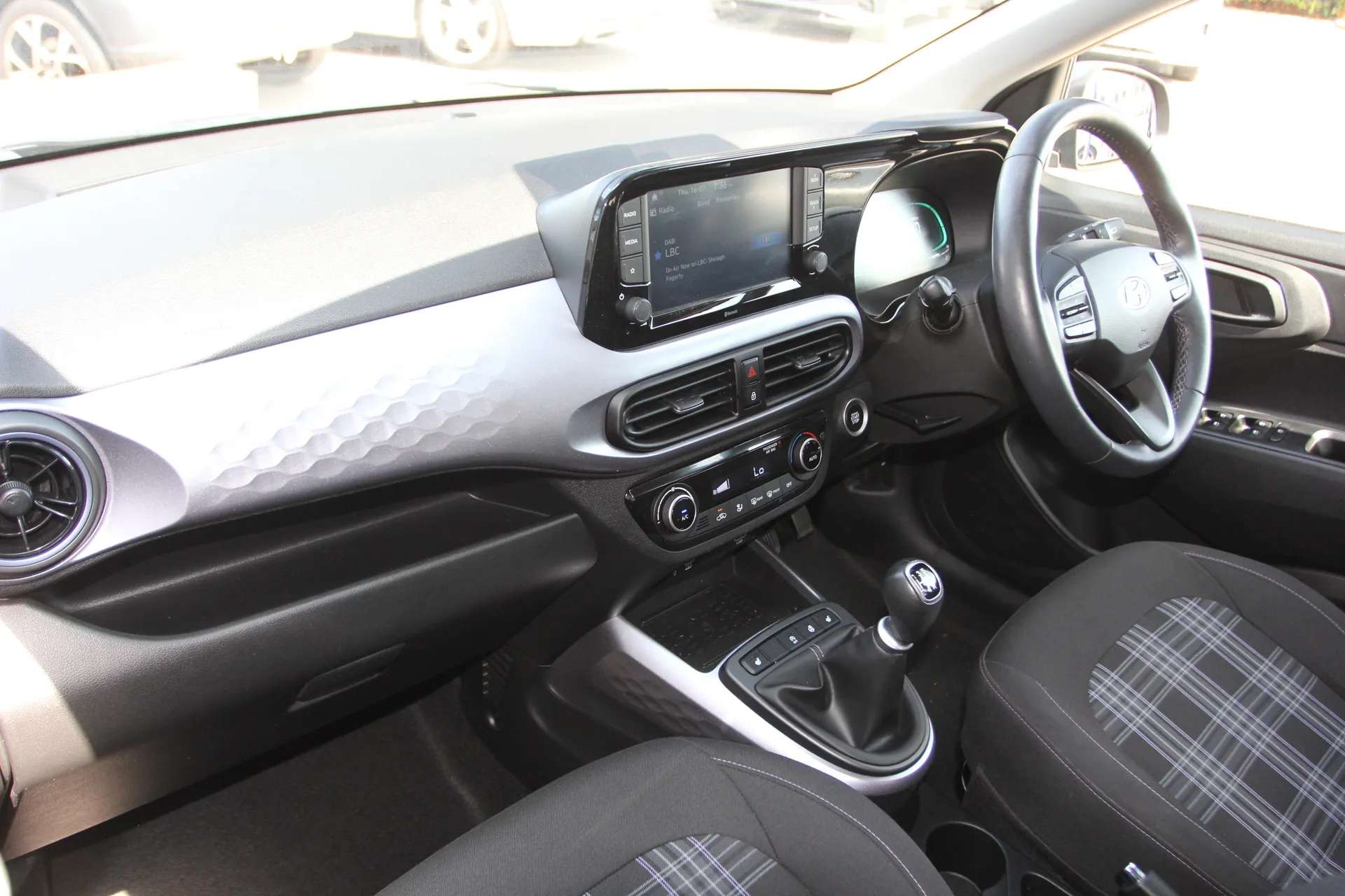 2023 HYUNDAI I10 2023 HYUNDAI I10