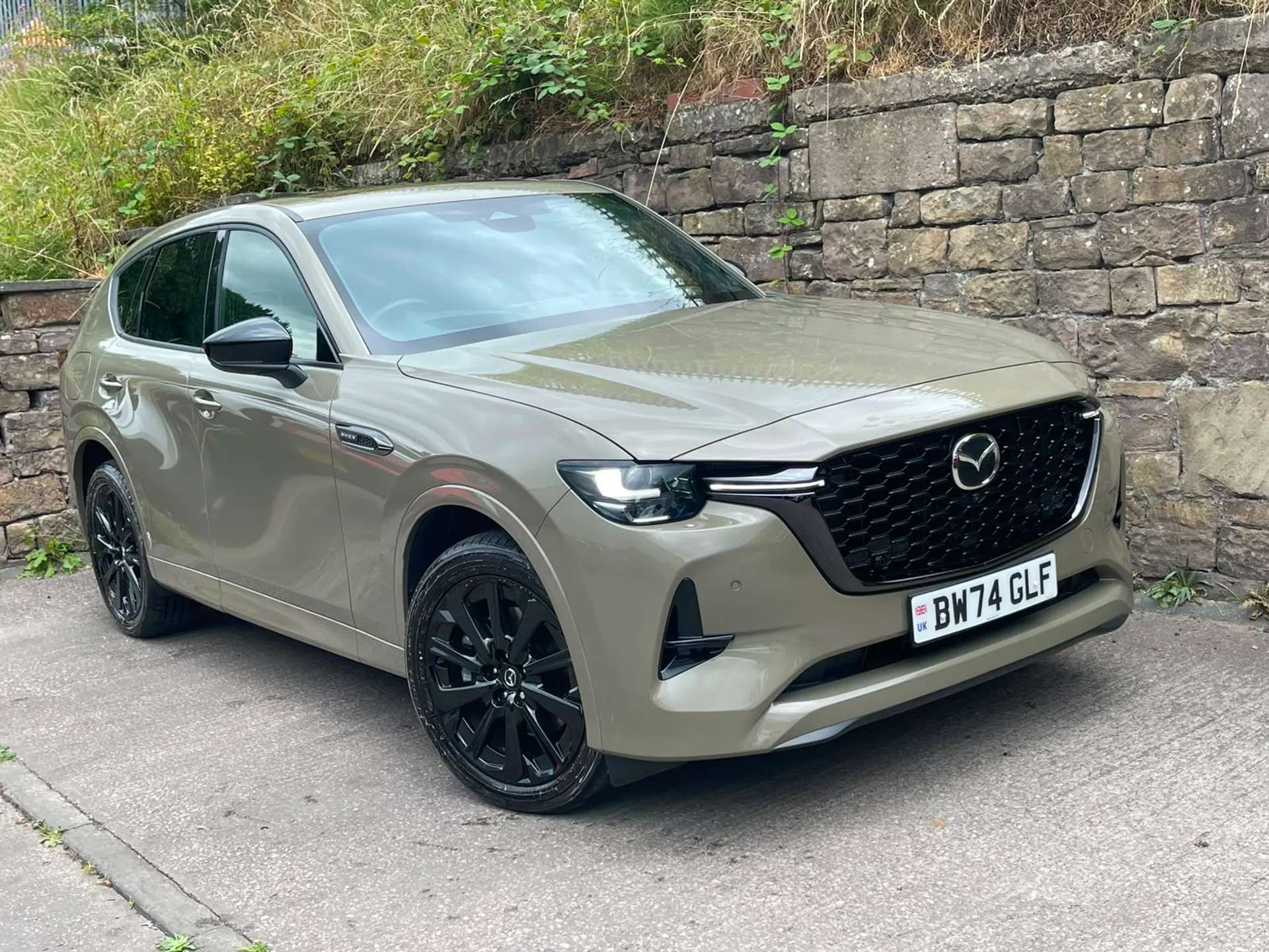 A 2025 MAZDA CX-60 2.5 PHEV Homura Plus 5dr Auto âPAN SUNROOFâPOWER TAILGATEâ A 2025 MAZDA CX-60 2.5 PHEV Homura Plus 5dr Auto âPAN SUNROOFâPOWER TAILGATEâ