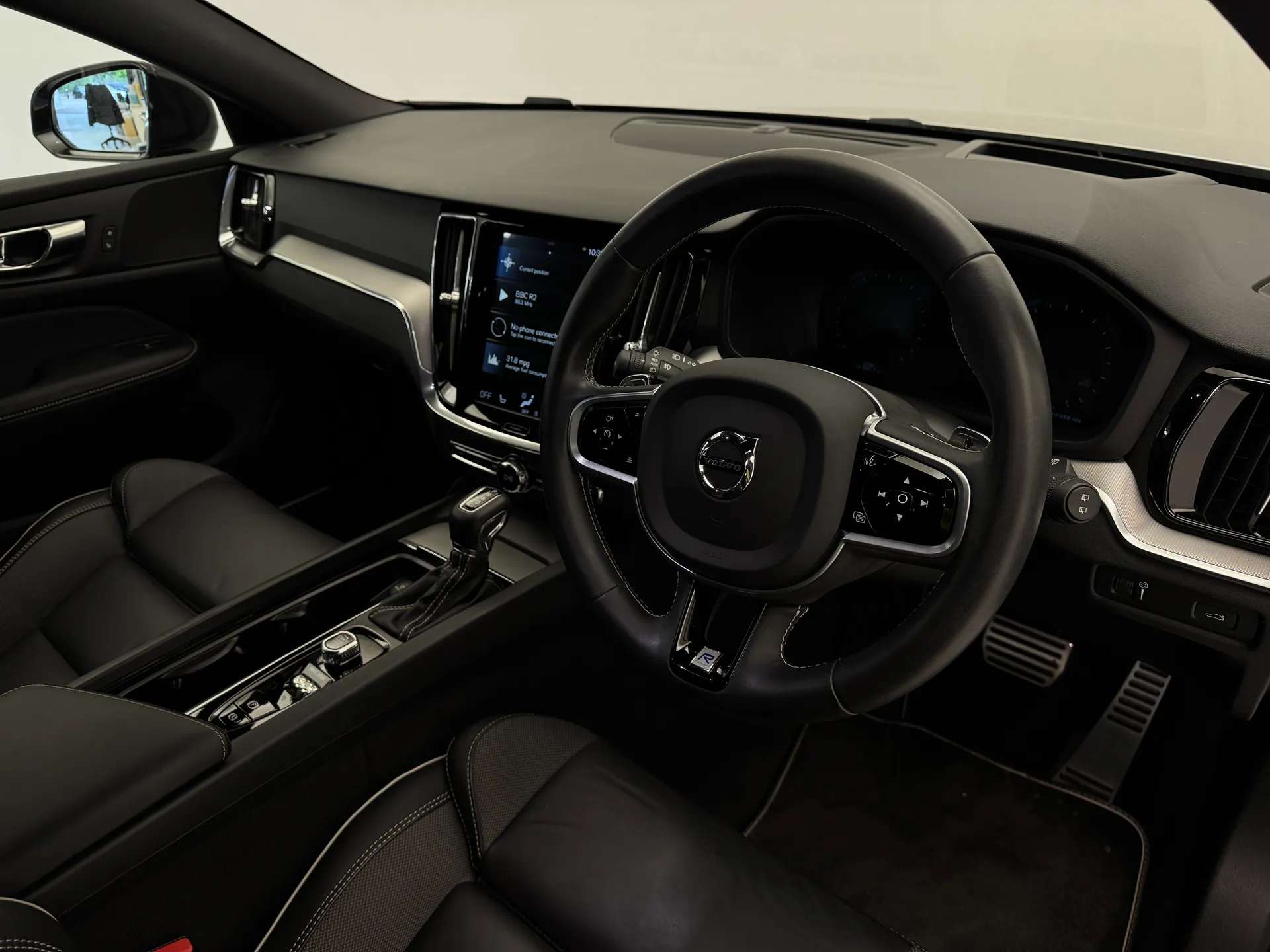 2020 VOLVO V60 2020 VOLVO V60