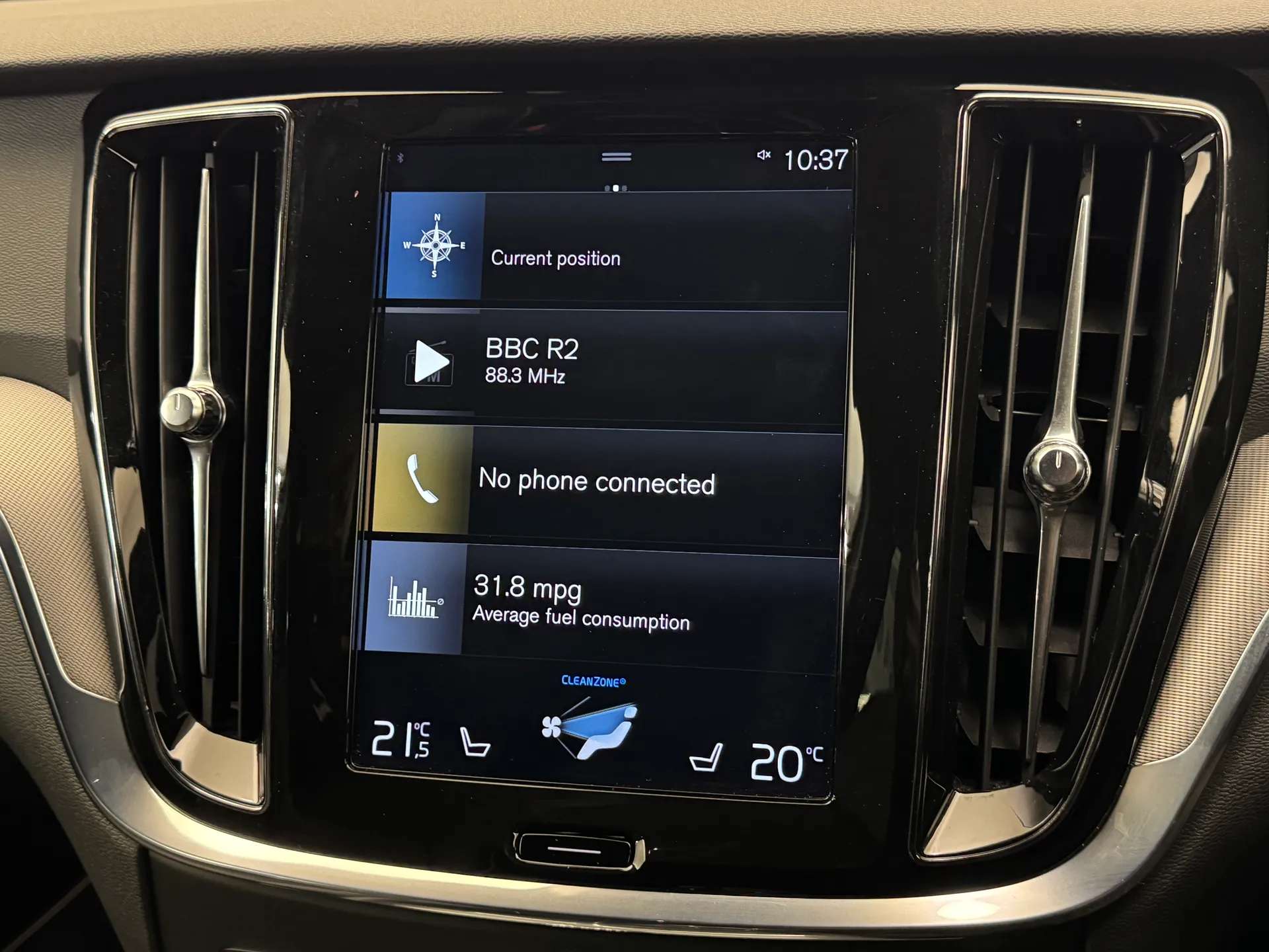 2020 VOLVO V60 2020 VOLVO V60