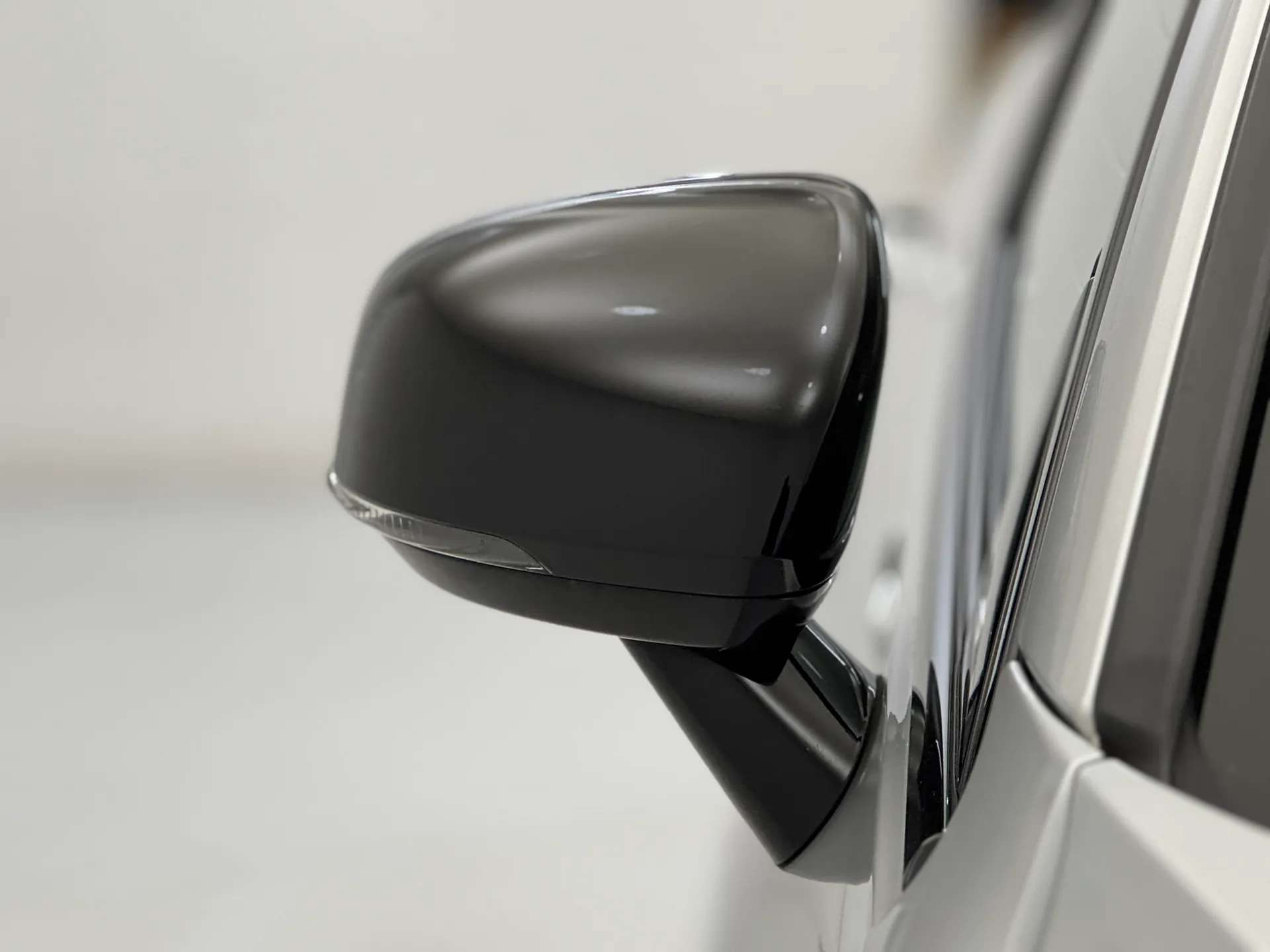 2020 VOLVO V60 2020 VOLVO V60