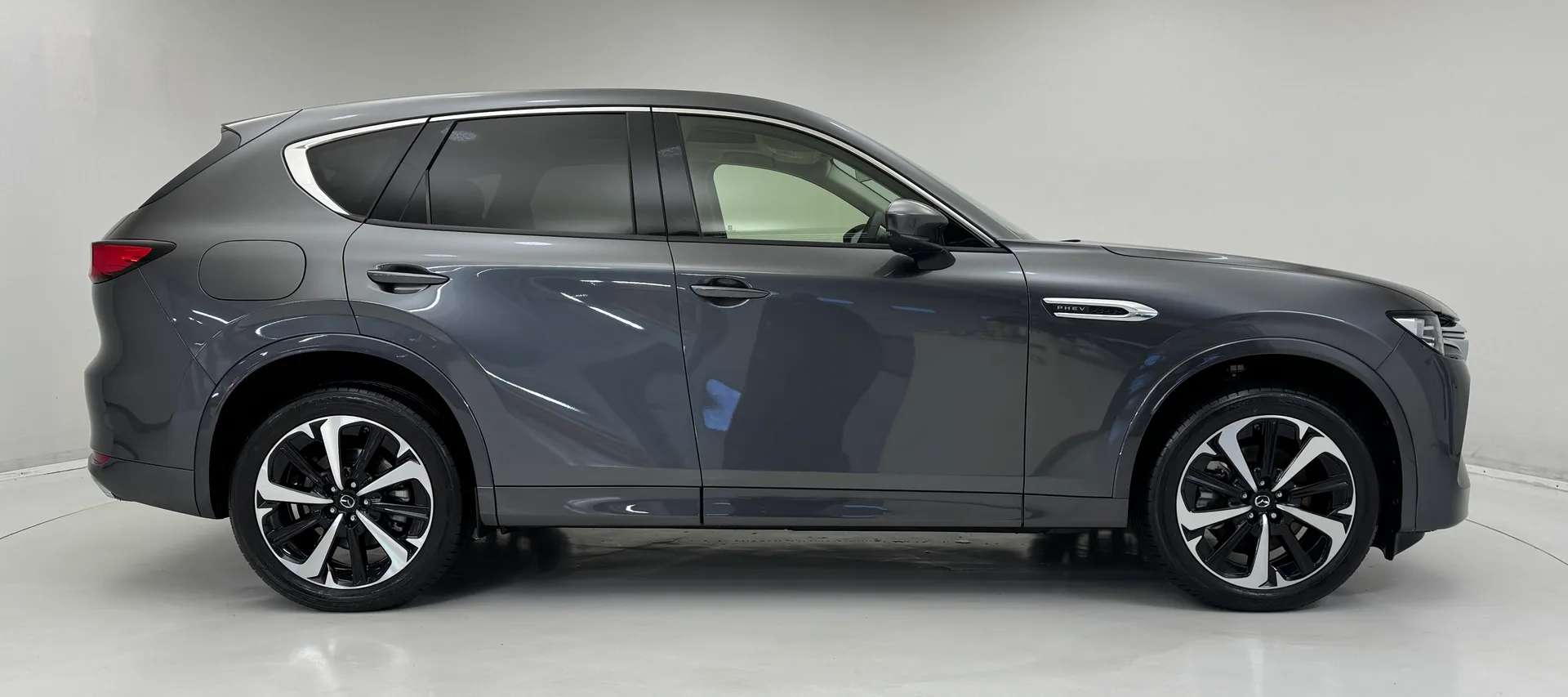 A 2025 MAZDA CX-60 2.5 PHEV Takumi Plus 5dr Auto A 2025 MAZDA CX-60 2.5 PHEV Takumi Plus 5dr Auto