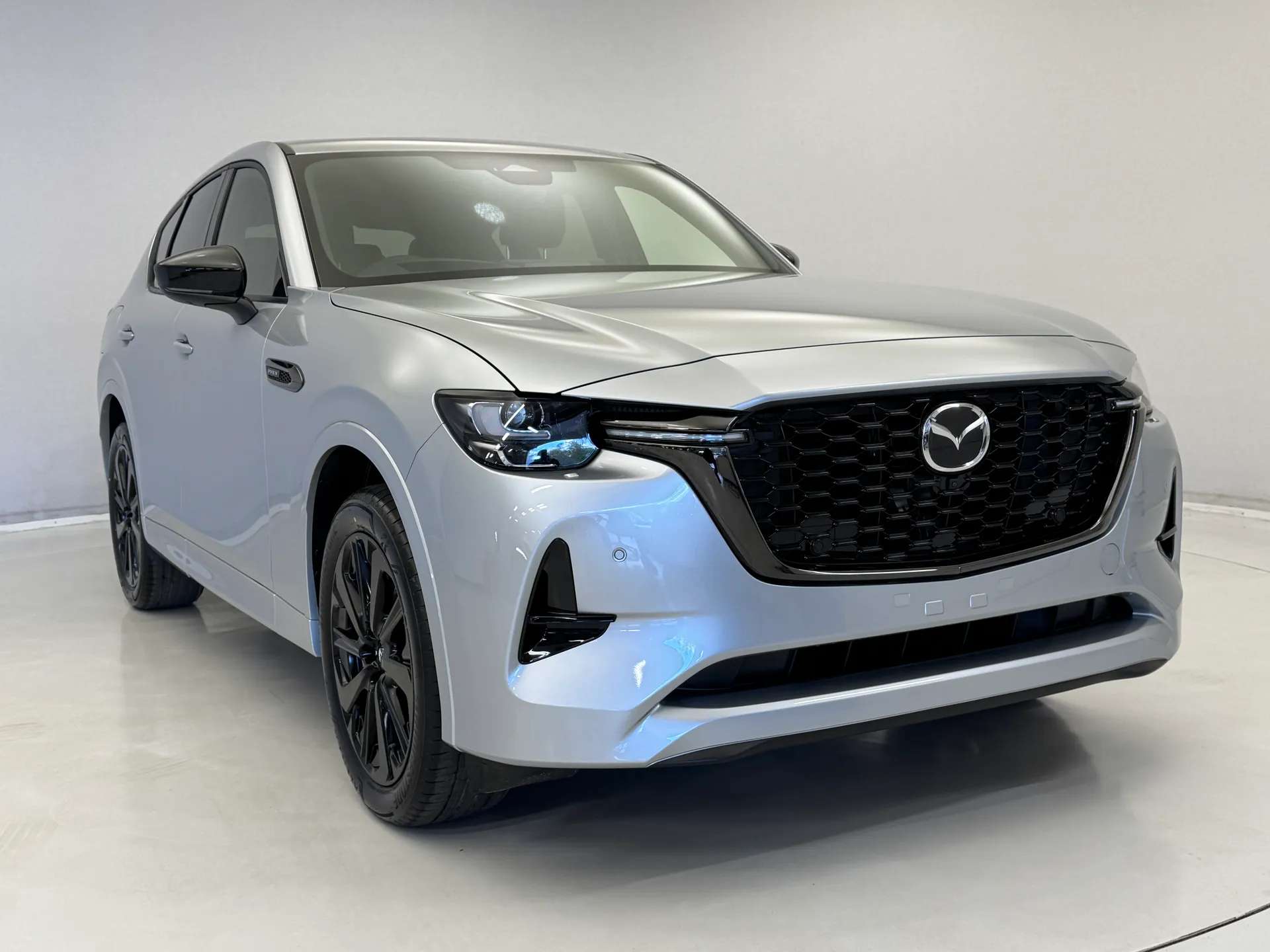 A 2026 MAZDA CX-60 2.5 PHEV Homura Plus 5dr Auto A 2026 MAZDA CX-60 2.5 PHEV Homura Plus 5dr Auto