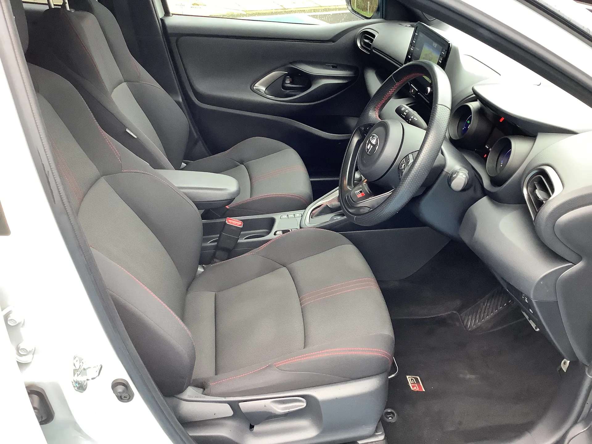 2022 TOYOTA YARIS 2022 TOYOTA YARIS