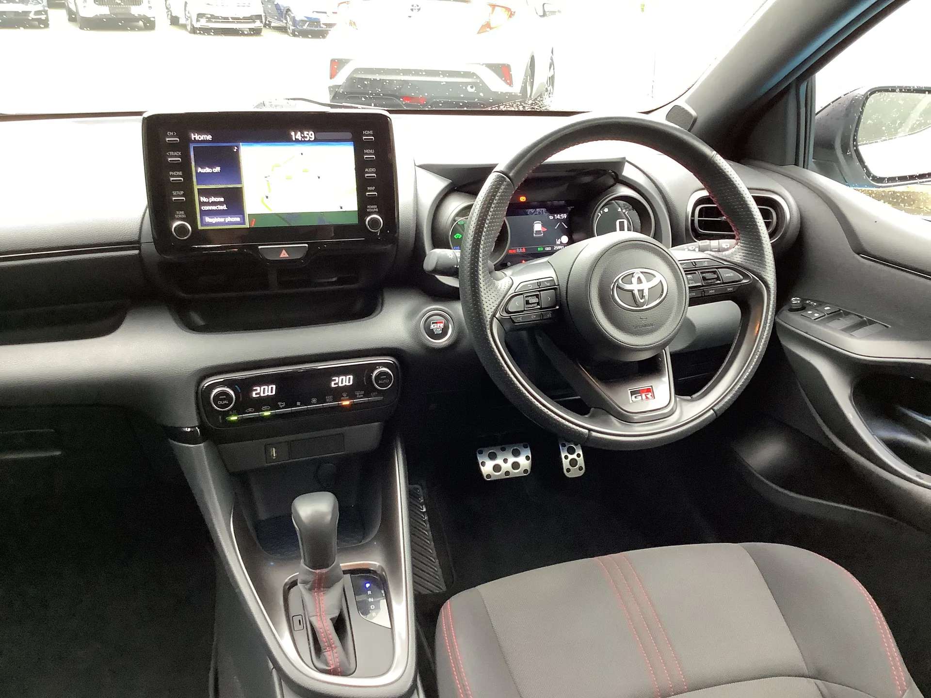 A 2022 TOYOTA YARIS 1.5 Hybrid GR Sport 5dr CVT A 2022 TOYOTA YARIS 1.5 Hybrid GR Sport 5dr CVT