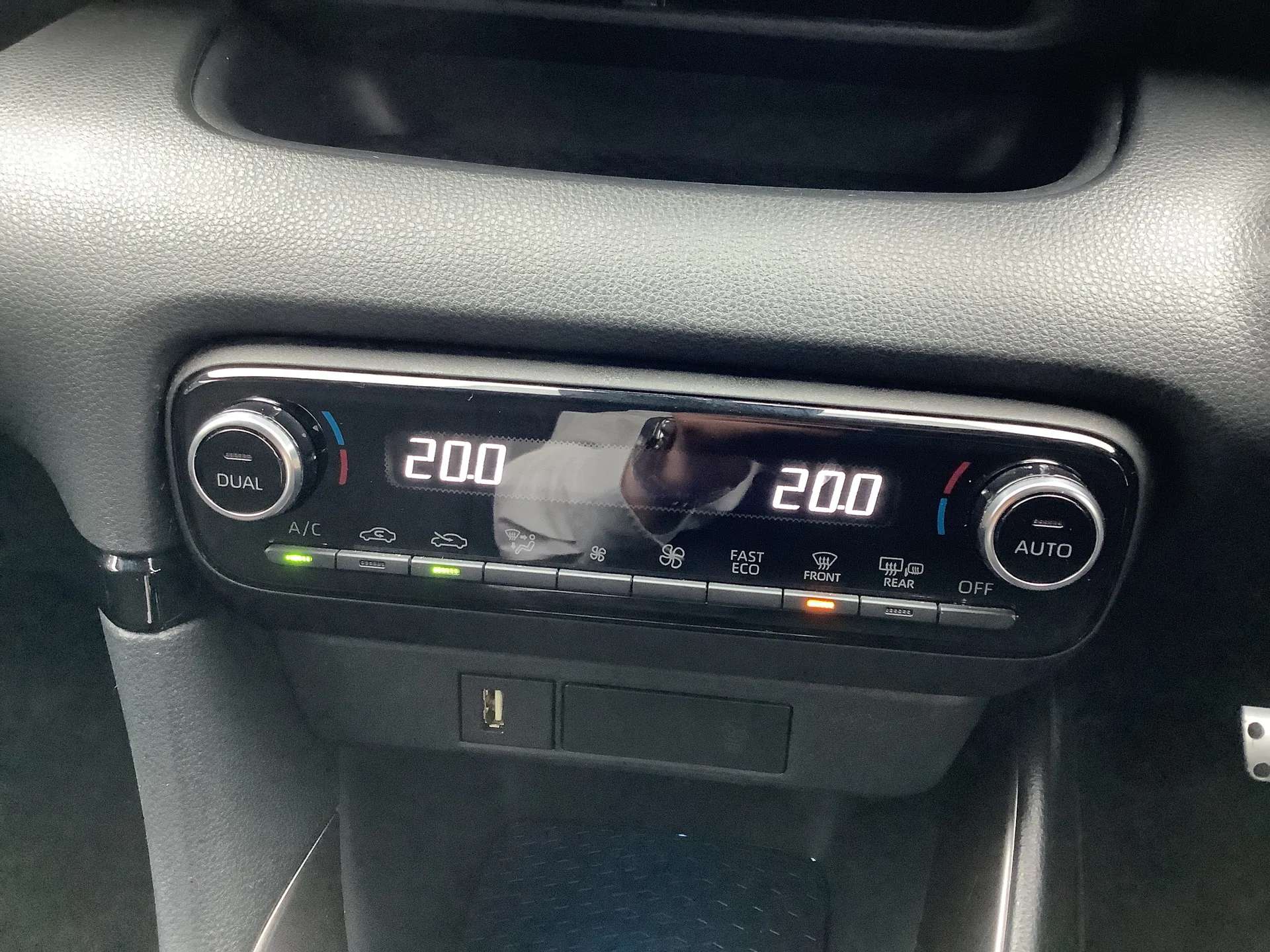 2022 TOYOTA YARIS 2022 TOYOTA YARIS