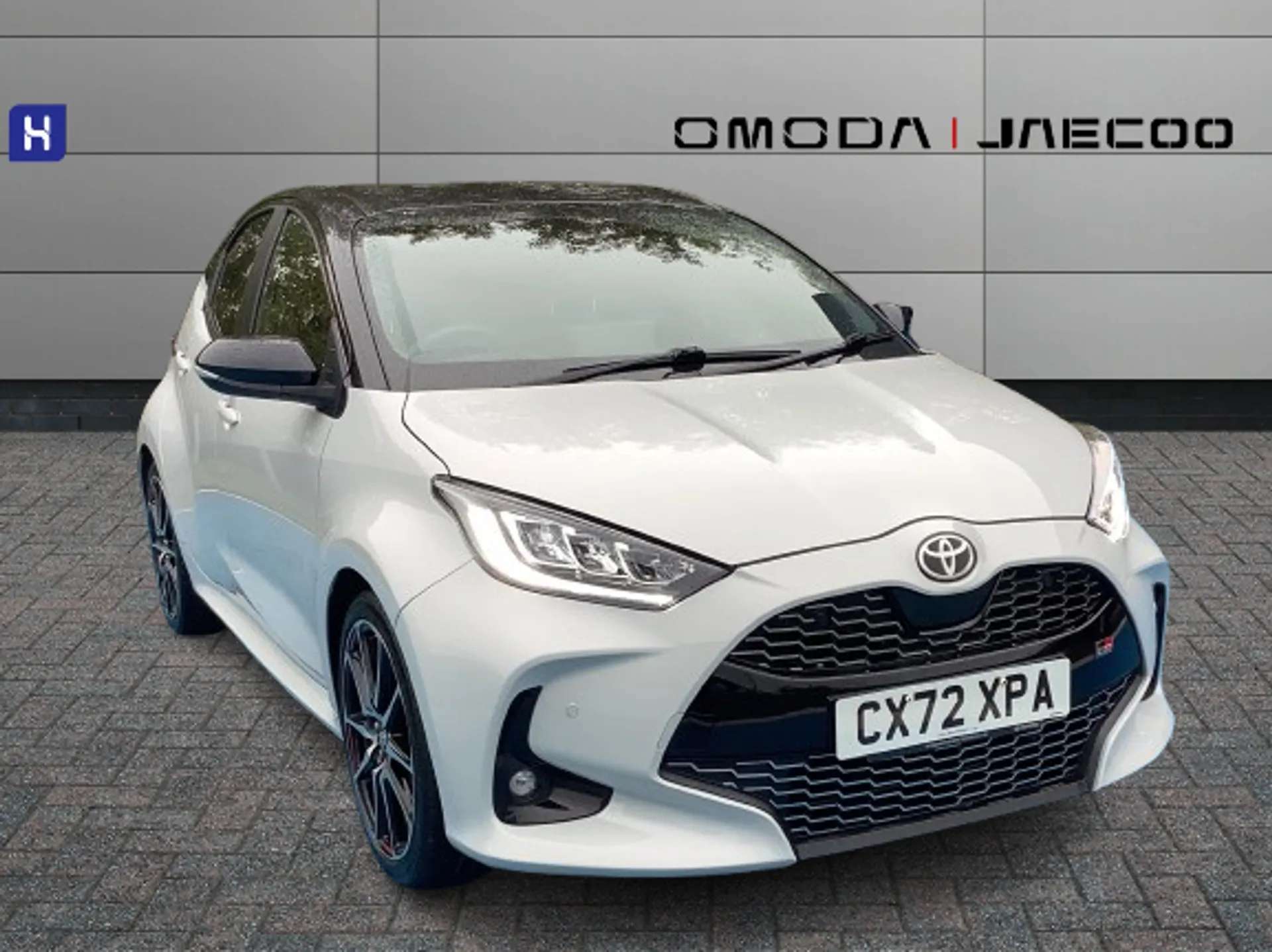A 2022 TOYOTA YARIS 1.5 Hybrid GR Sport 5dr CVT A 2022 TOYOTA YARIS 1.5 Hybrid GR Sport 5dr CVT