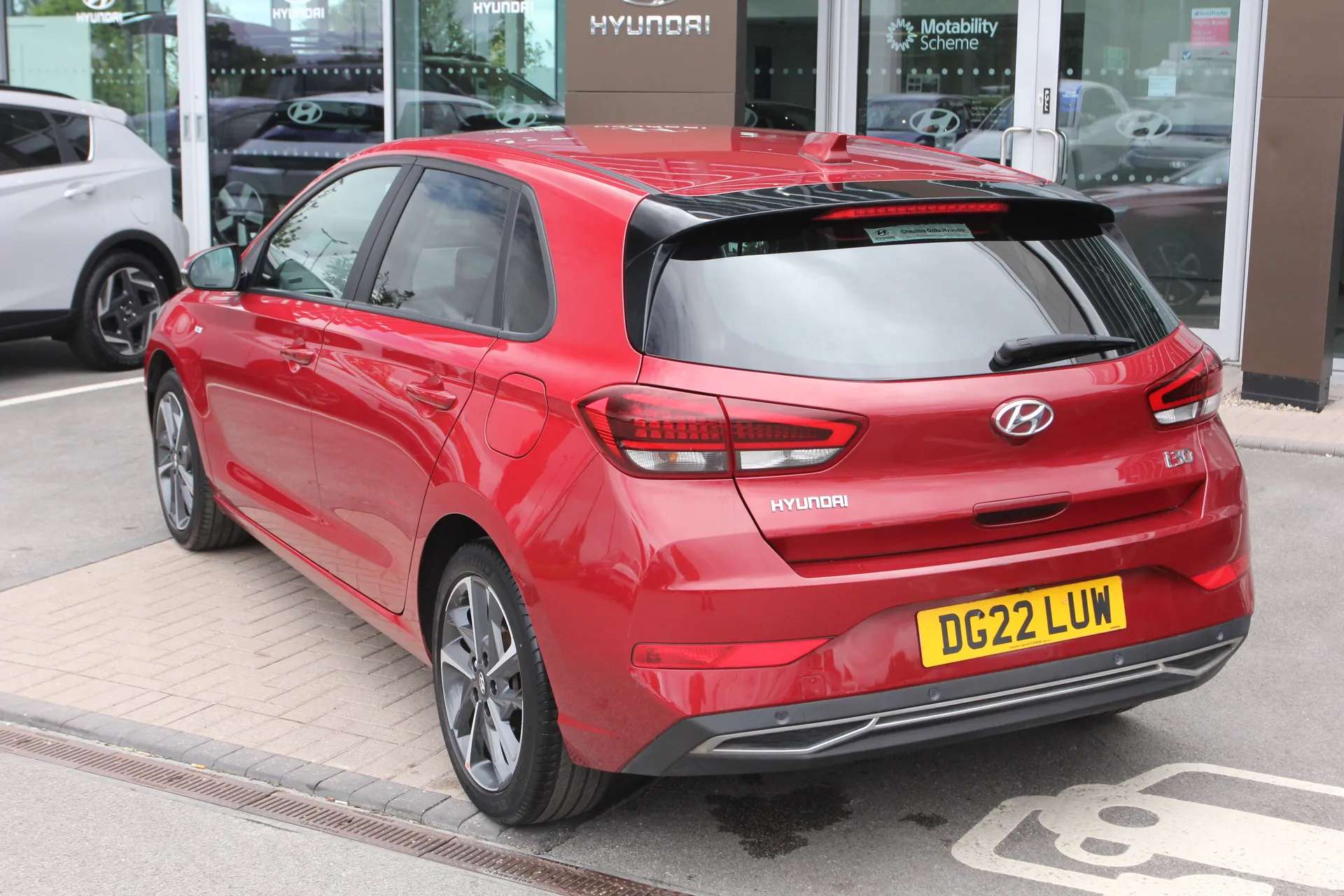 A 2022 HYUNDAI I30 1.0T GDi Premium 5dr A 2022 HYUNDAI I30 1.0T GDi Premium 5dr
