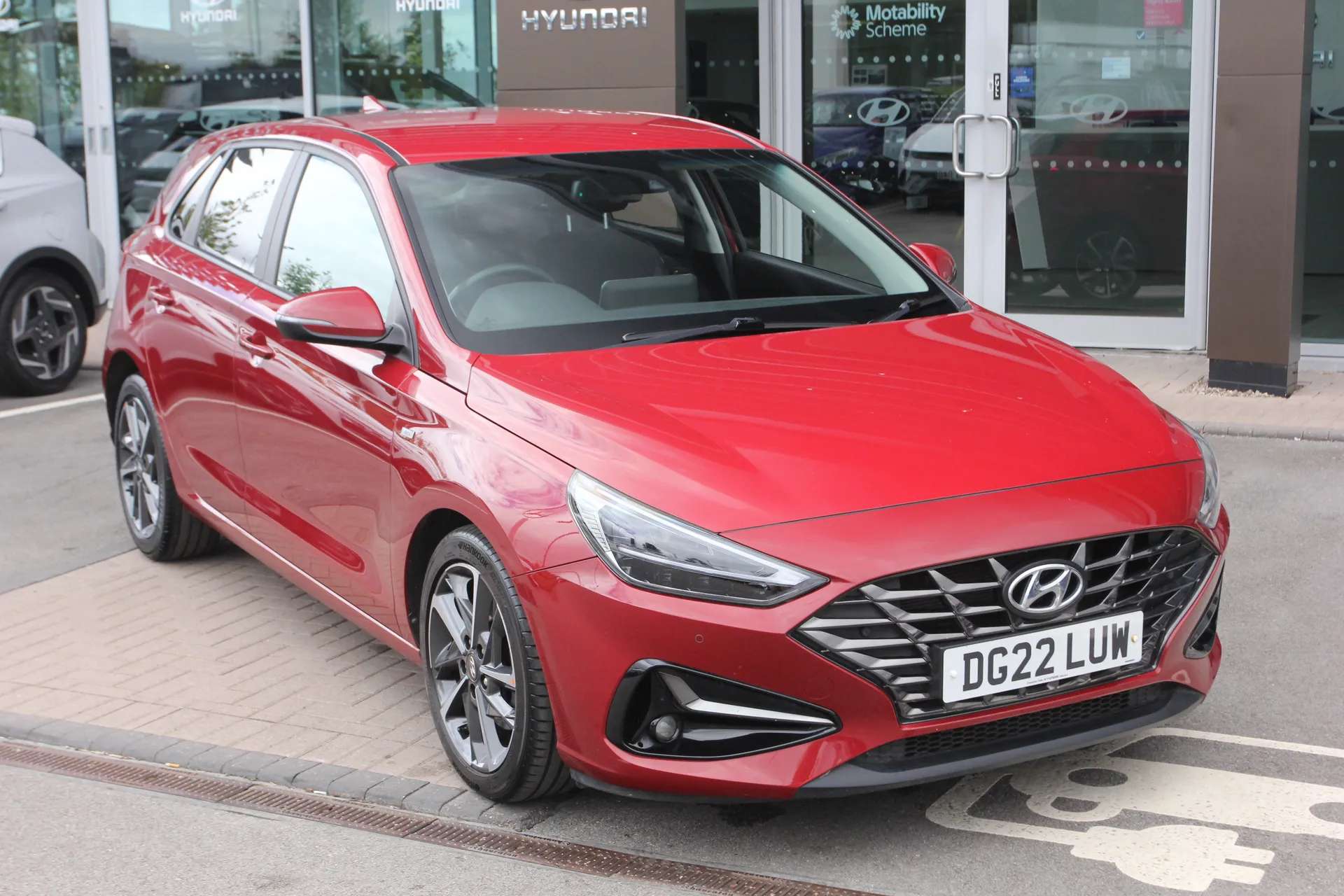 A 2022 HYUNDAI I30 1.0T GDi Premium 5dr A 2022 HYUNDAI I30 1.0T GDi Premium 5dr