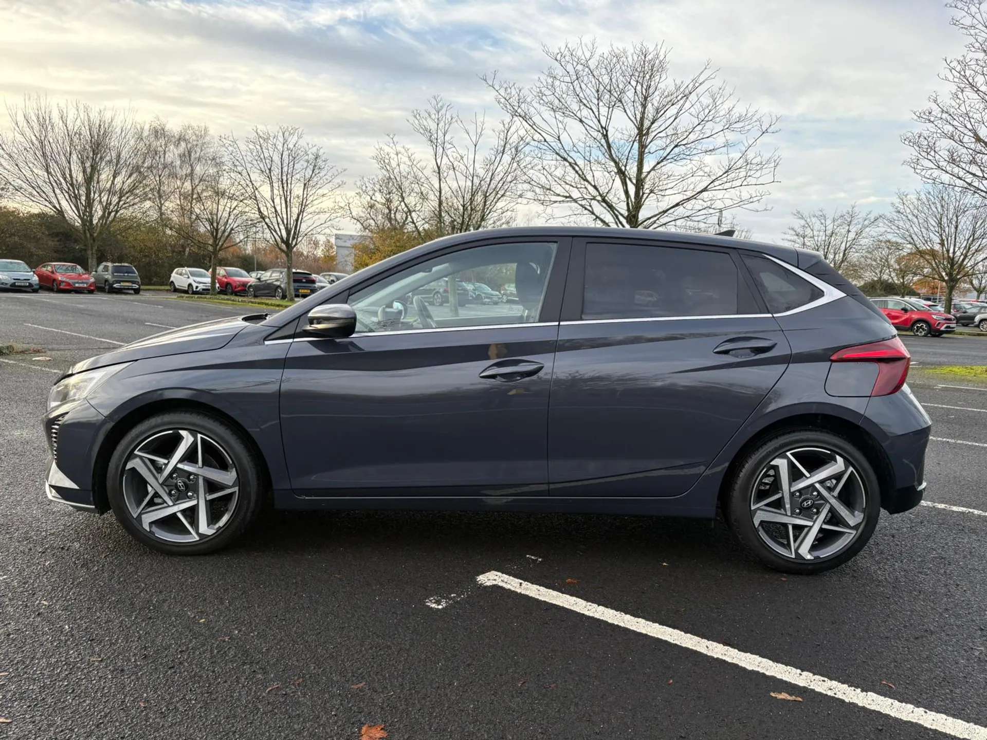 A 2025 HYUNDAI I20 1.0T GDi Premium 5dr âNAVâCAMERAâSENSORSâCARPLAYâ A 2025 HYUNDAI I20 1.0T GDi Premium 5dr âNAVâCAMERAâSENSORSâCARPLAYâ