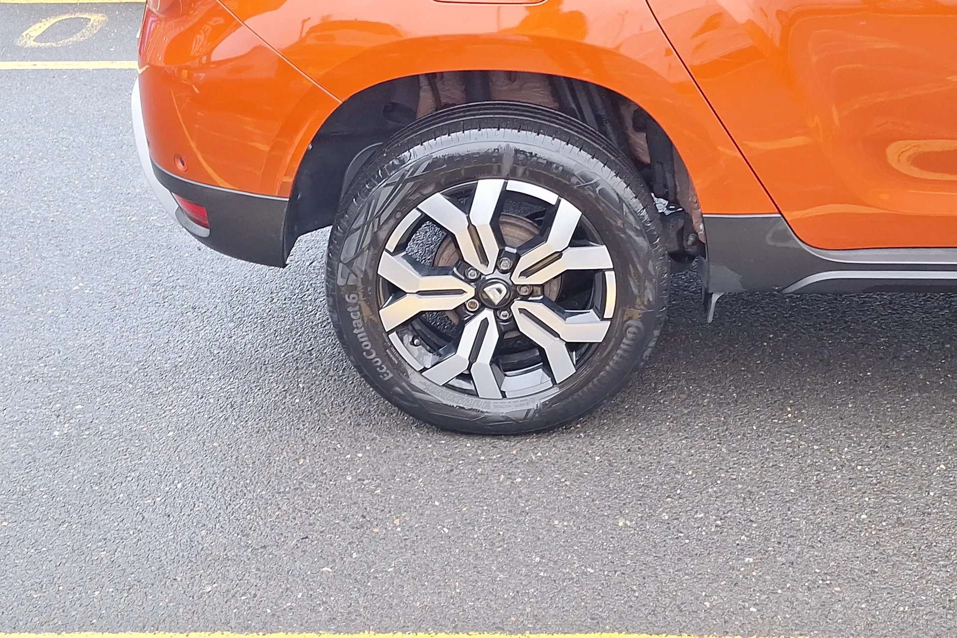 A 2022 DACIA DUSTER 1.0 TCe 100 Bi-Fuel Prestige 5dr A 2022 DACIA DUSTER 1.0 TCe 100 Bi-Fuel Prestige 5dr