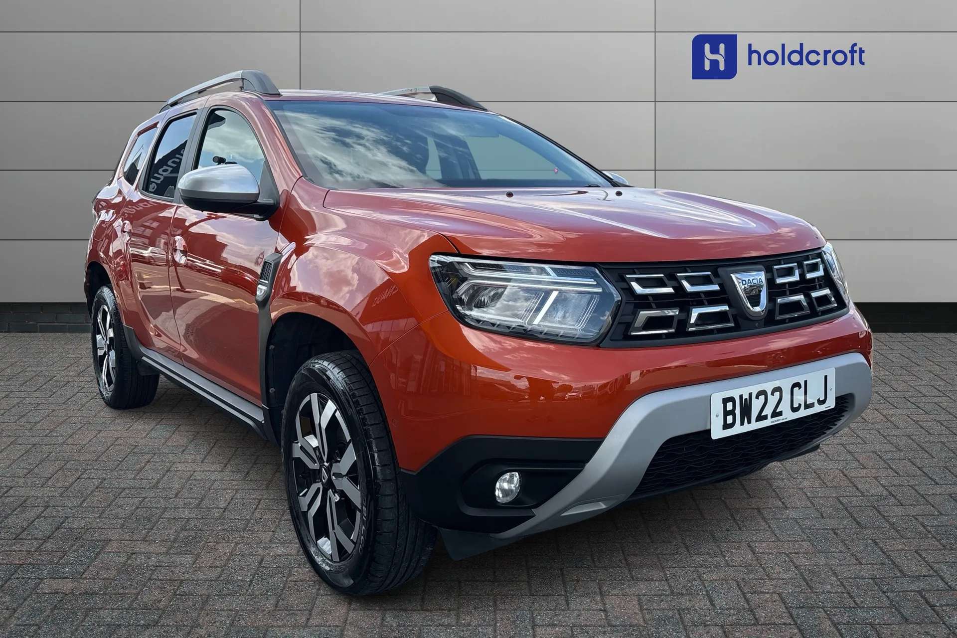 A 2022 DACIA DUSTER 1.0 TCe 100 Bi-Fuel Prestige 5dr A 2022 DACIA DUSTER 1.0 TCe 100 Bi-Fuel Prestige 5dr