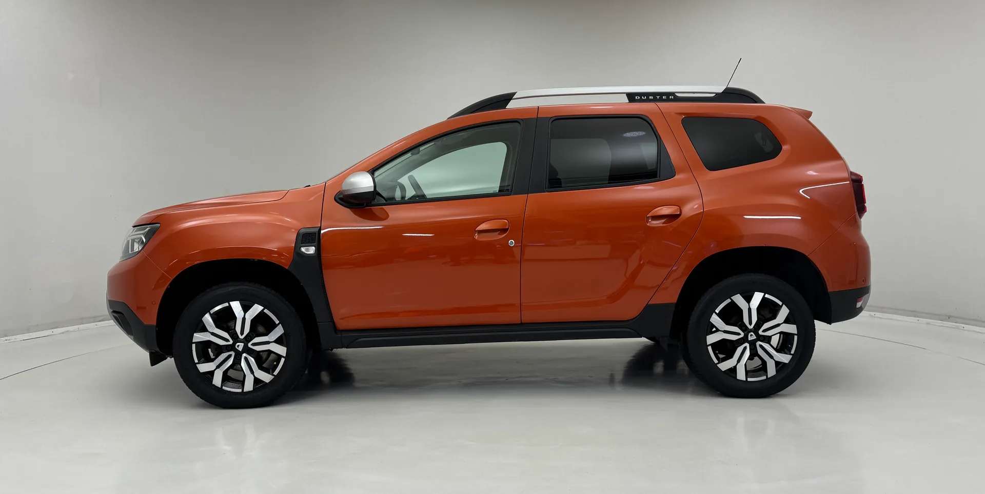 A 2022 DACIA DUSTER 1.0 TCe 90 Prestige 5dr A 2022 DACIA DUSTER 1.0 TCe 90 Prestige 5dr