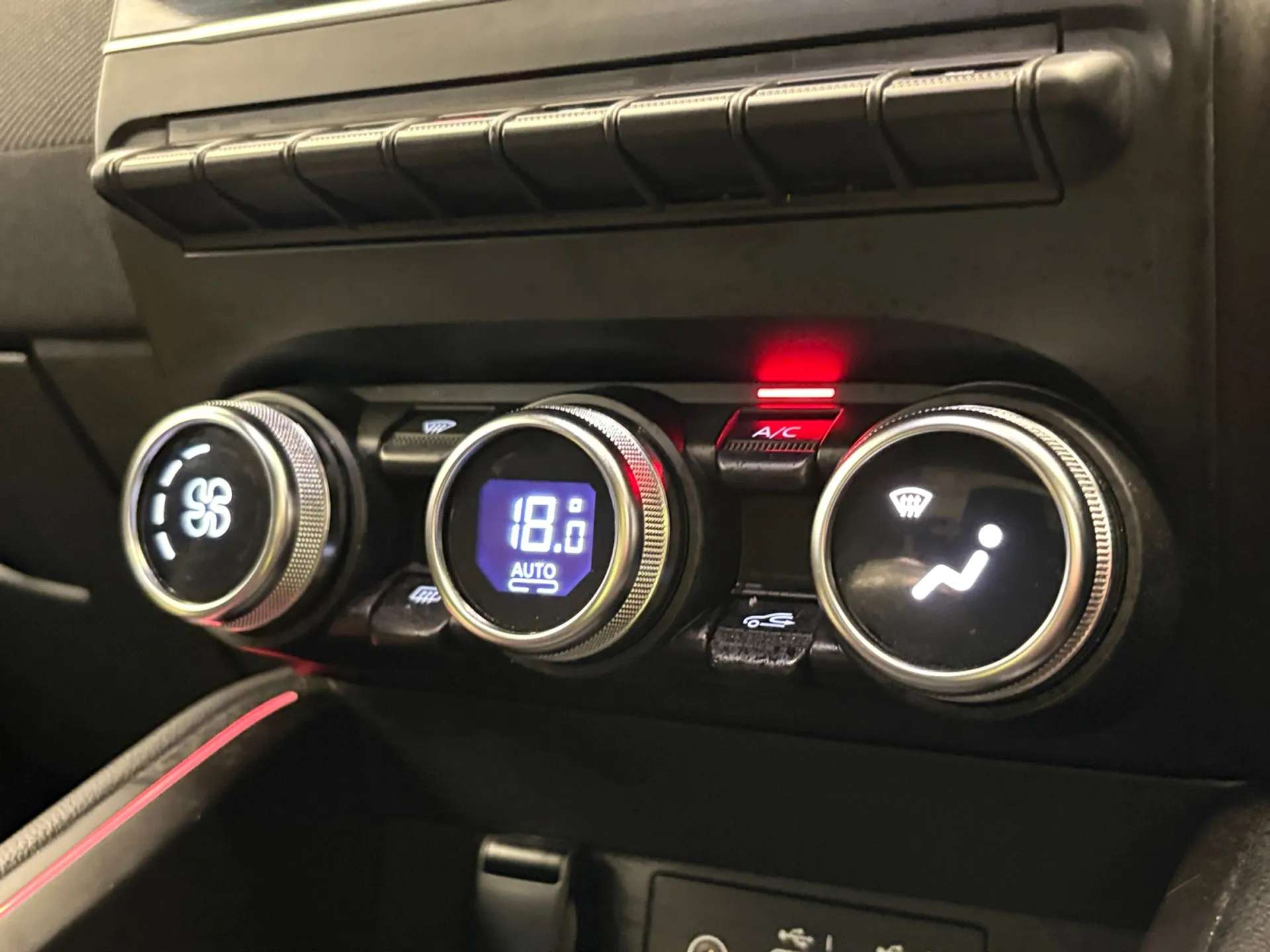 2026 RENAULT CLIO 2026 RENAULT CLIO