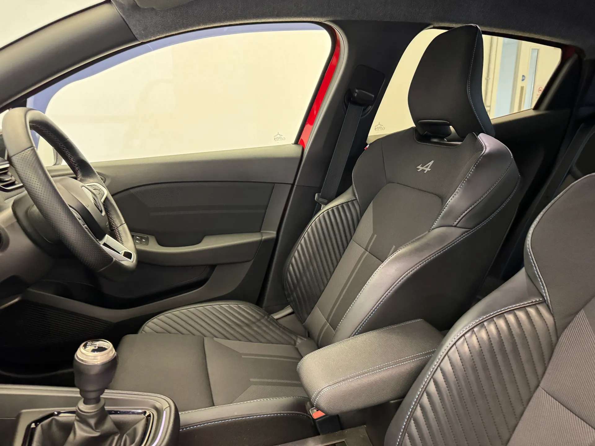 2024 RENAULT CLIO 2024 RENAULT CLIO