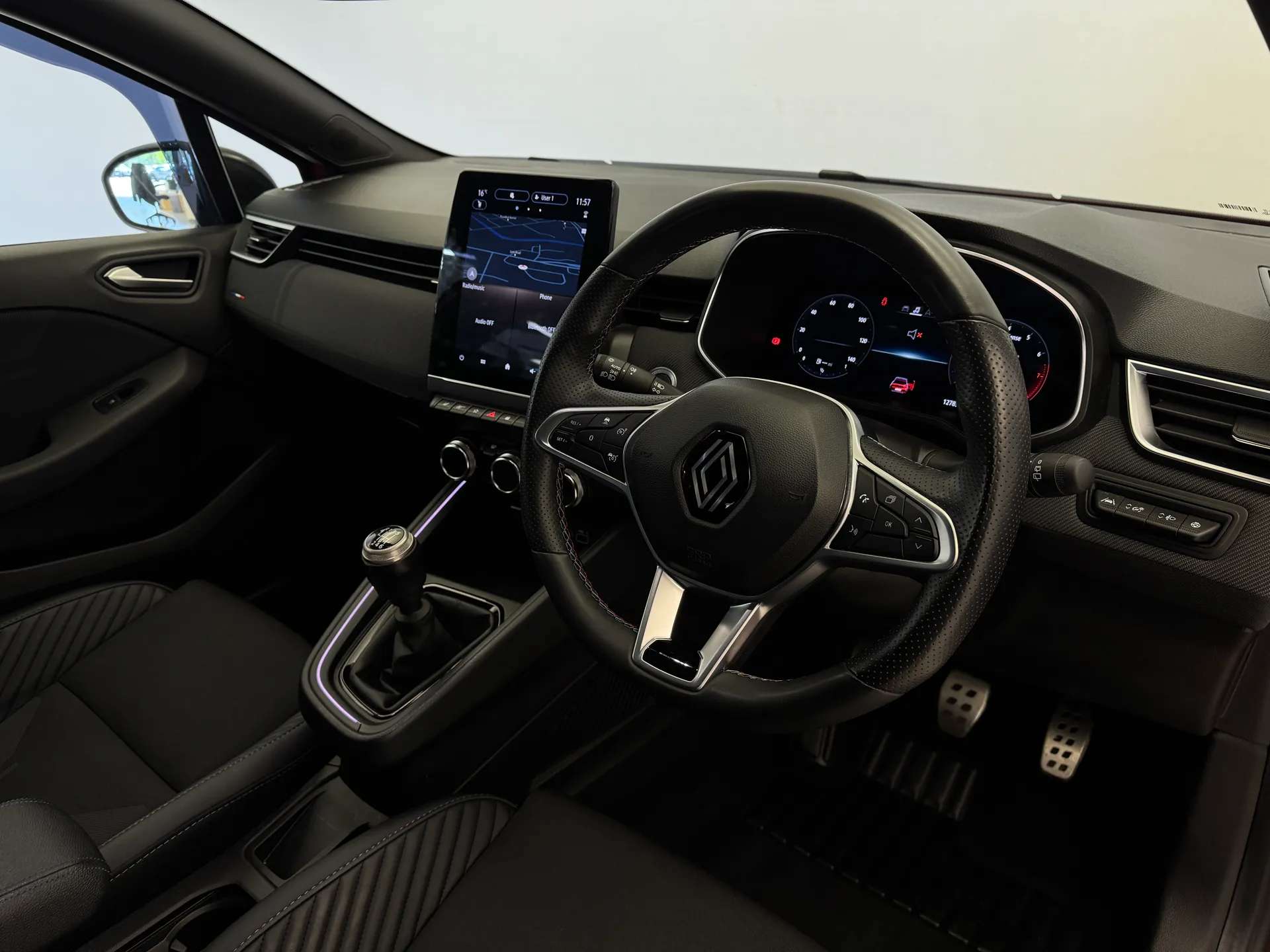 2024 RENAULT CLIO 2024 RENAULT CLIO