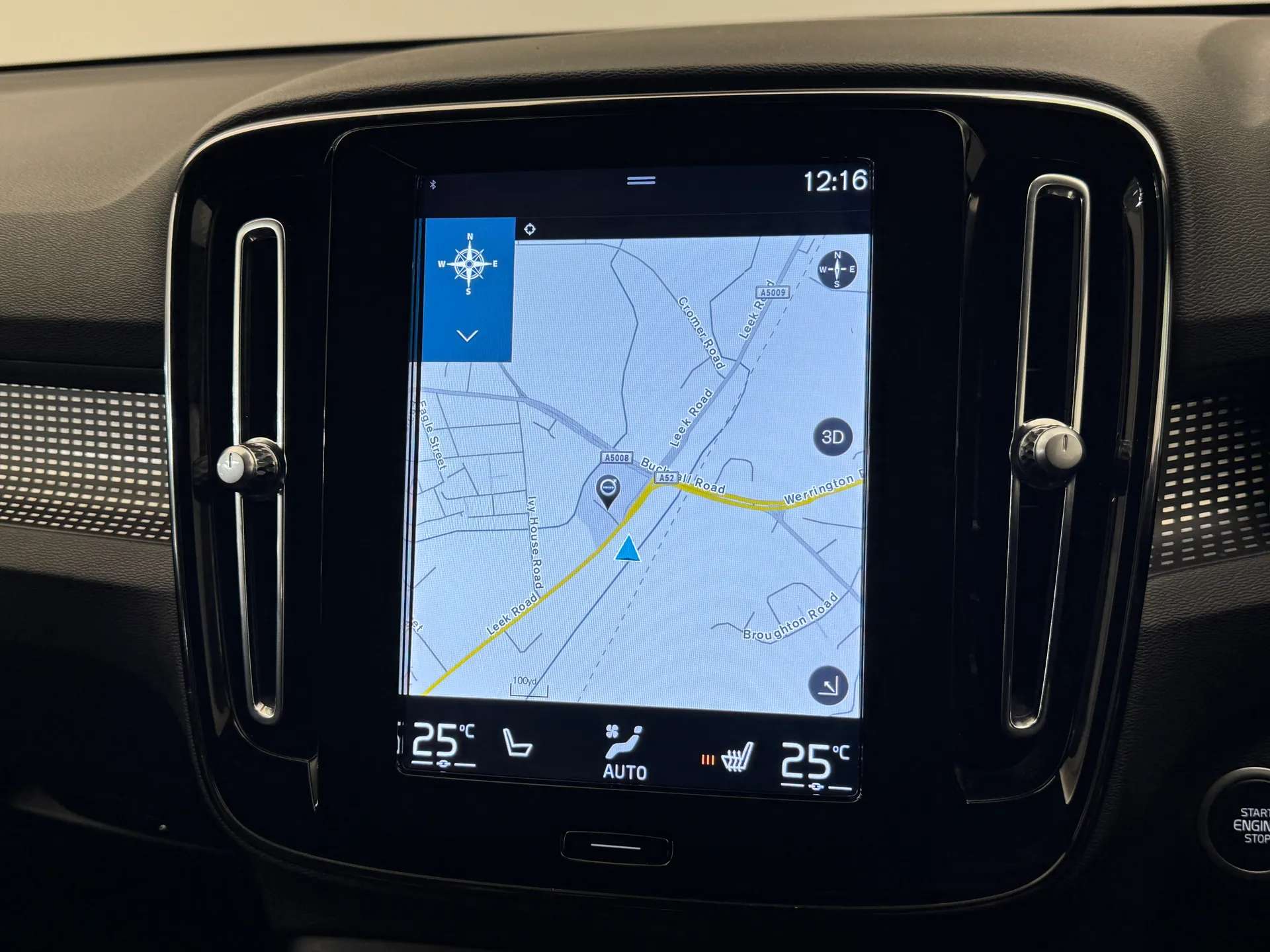 2020 VOLVO XC40 2020 VOLVO XC40