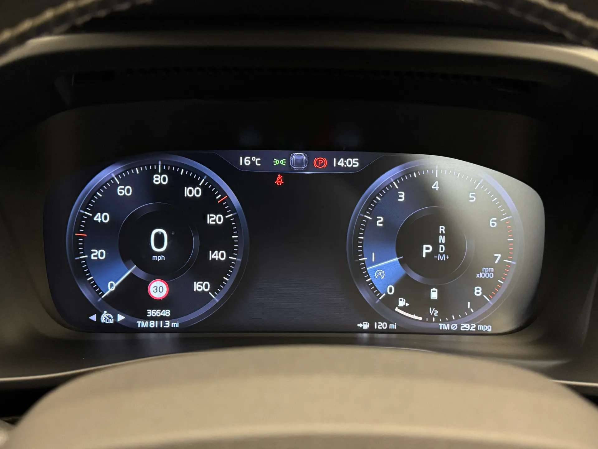 2020 VOLVO XC40 2020 VOLVO XC40