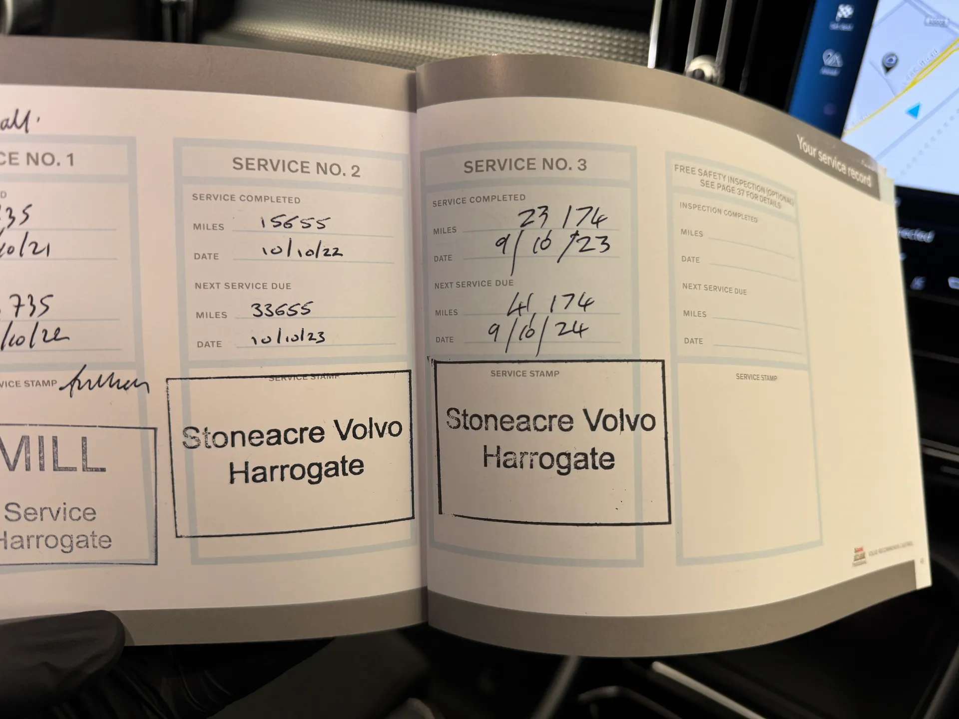 2020 VOLVO XC40 2020 VOLVO XC40