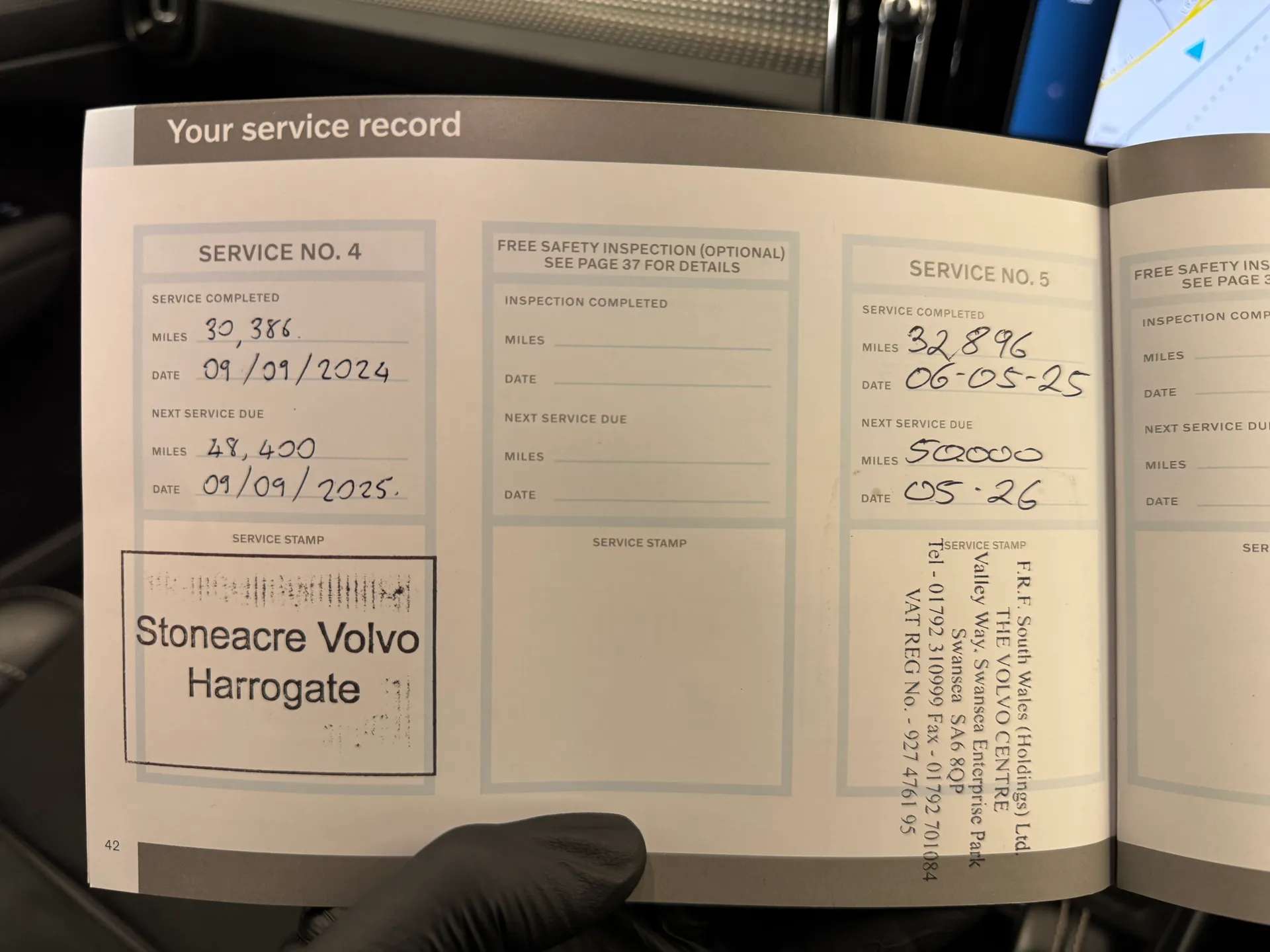 2020 VOLVO XC40 2020 VOLVO XC40