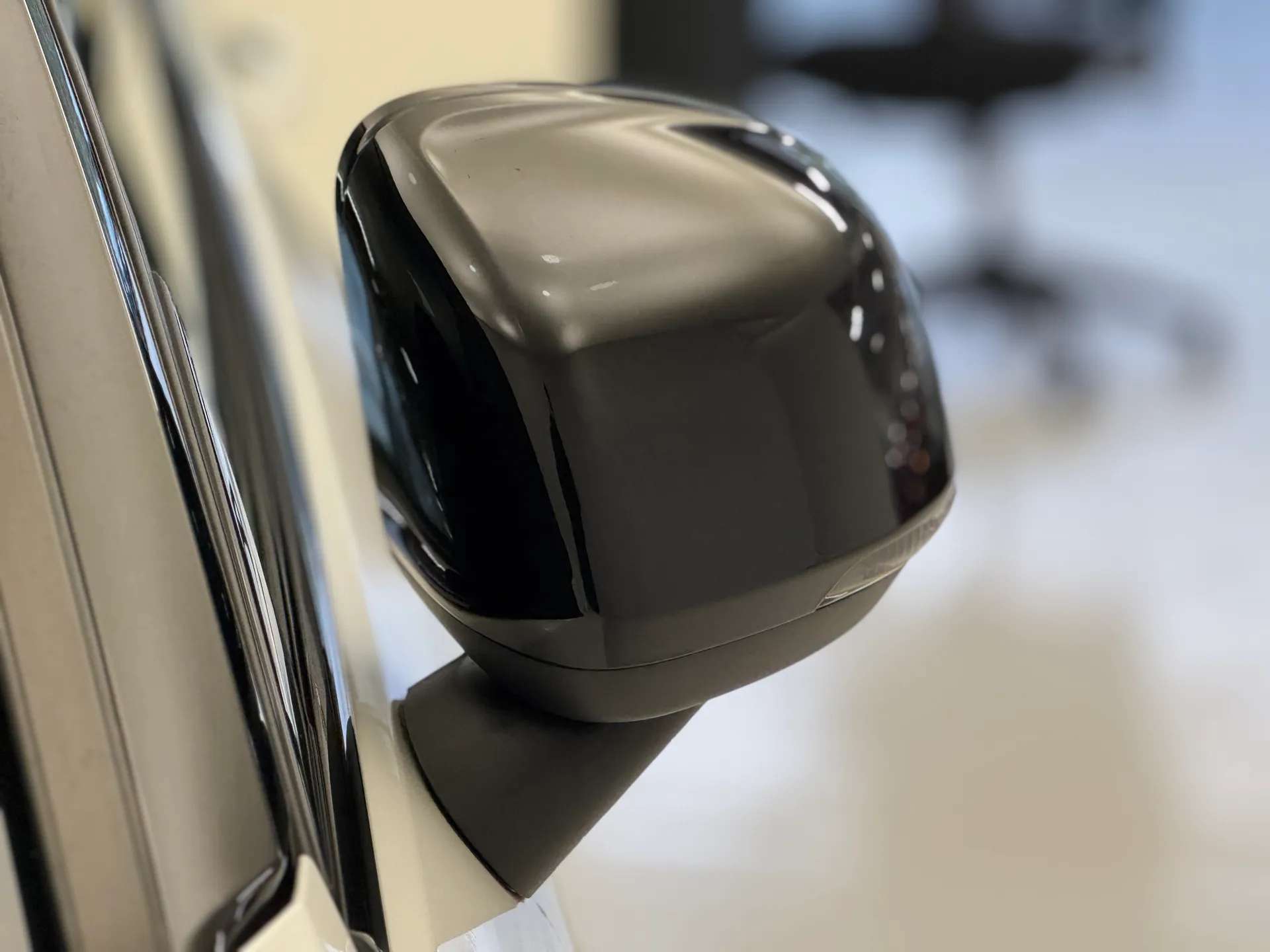 2020 VOLVO XC40 2020 VOLVO XC40