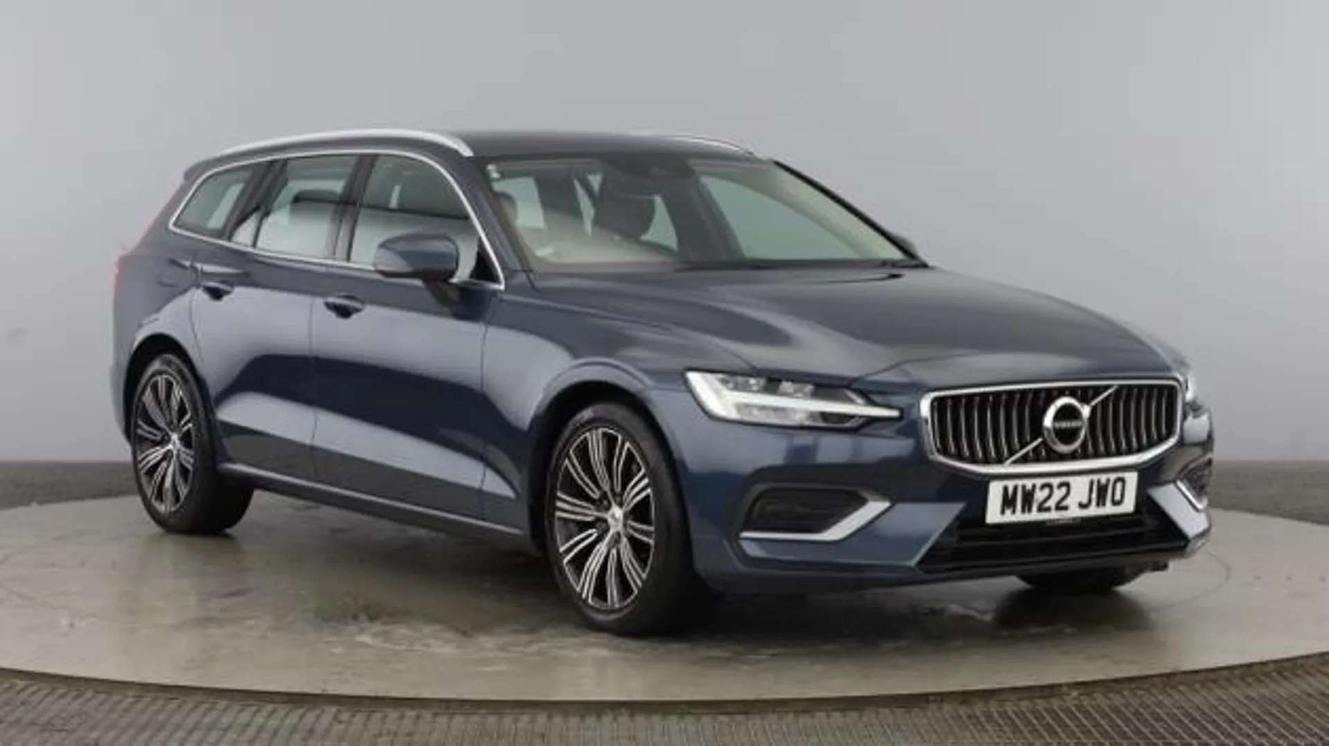 2022 VOLVO V60 2022 VOLVO V60