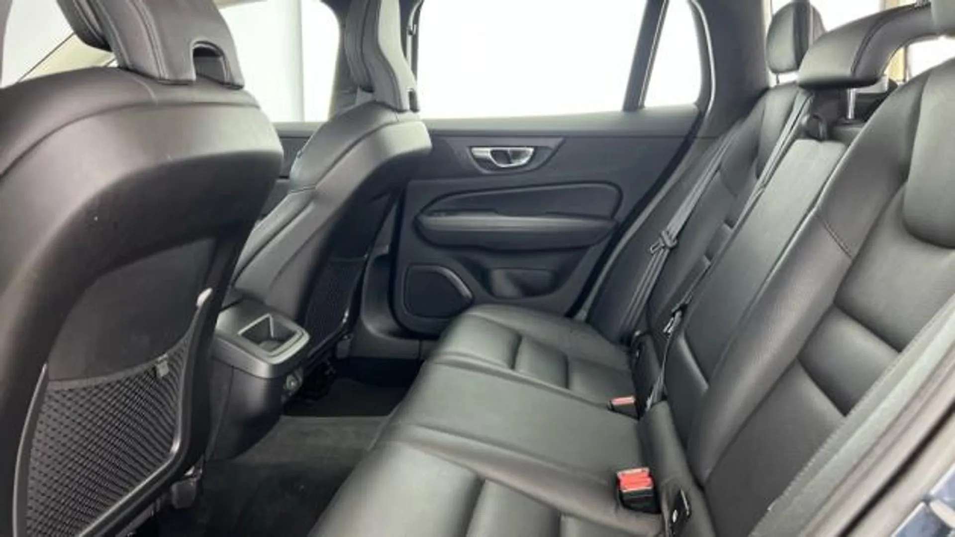2022 VOLVO V60 2022 VOLVO V60