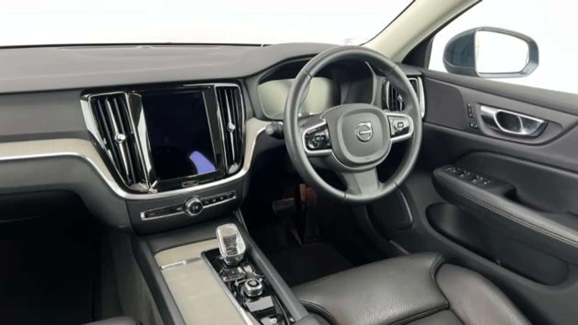 2022 VOLVO V60 2022 VOLVO V60