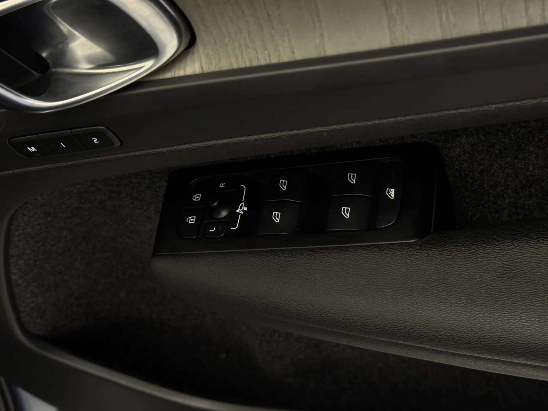 2021 VOLVO XC40 2021 VOLVO XC40
